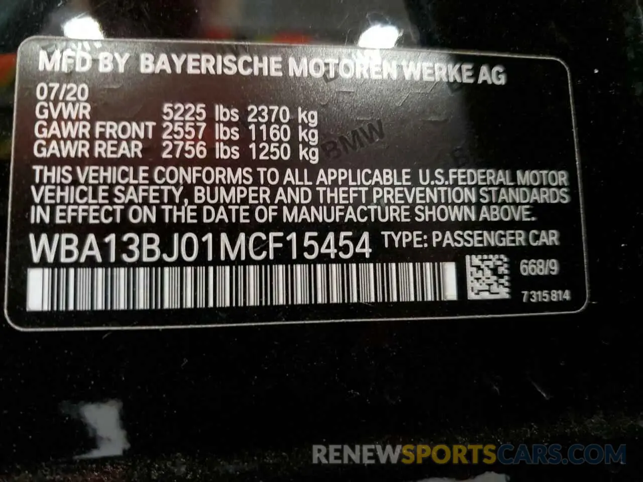 12 fotografías del automóvil dañado WBA13BJ01MCF15454 BMW 5 SERIES 2021