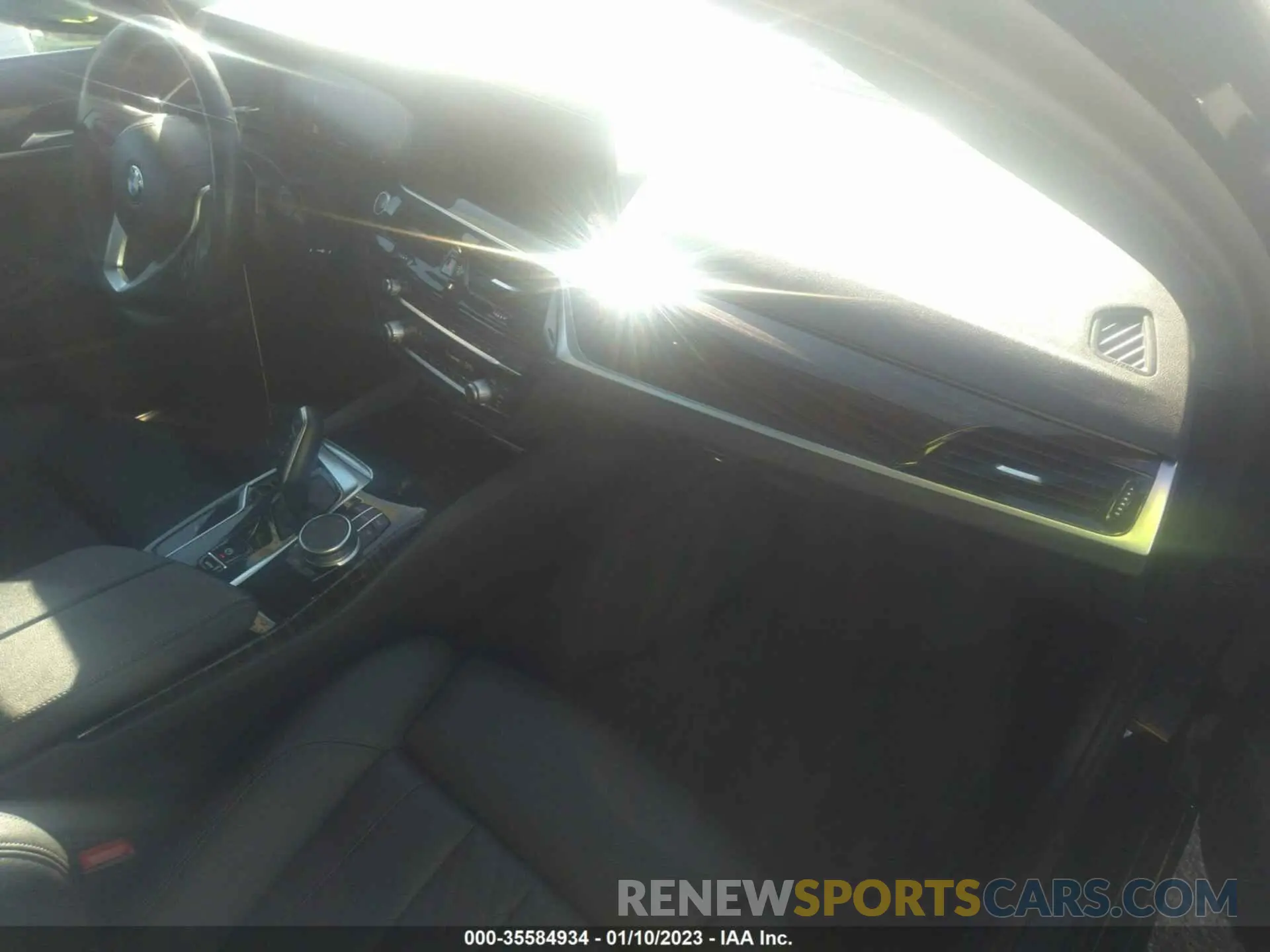 5 fotografías del automóvil dañado WBA13BJ01MCF67845 BMW 5 SERIES 2021