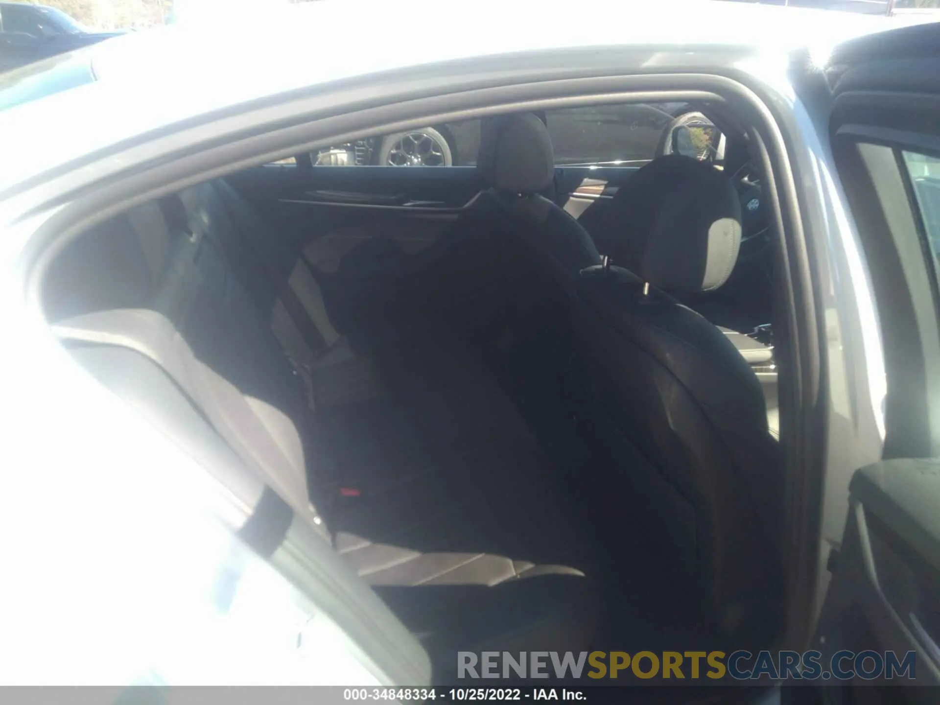8 fotografías del automóvil dañado WBA13BJ02MCF95072 BMW 5 SERIES 2021