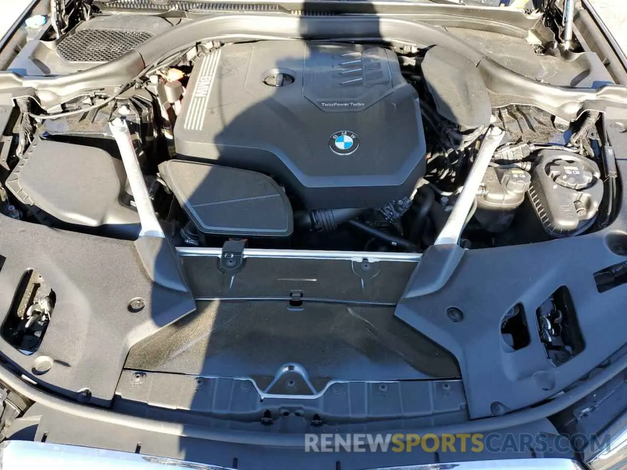 11 fotografías del automóvil dañado WBA13BJ03MWW94687 BMW 5 SERIES 2021