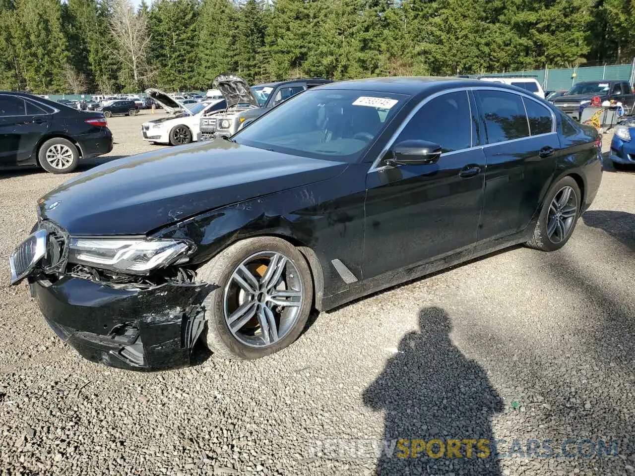 1 fotografías del automóvil dañado WBA13BJ04MWW99722 BMW 5 SERIES 2021