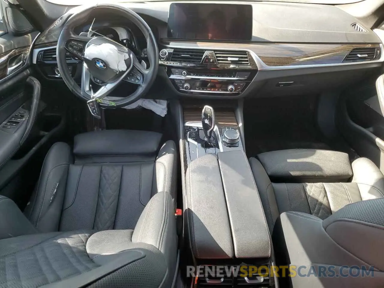 8 fotografías del automóvil dañado WBA13BJ04MWX11514 BMW 5 SERIES 2021