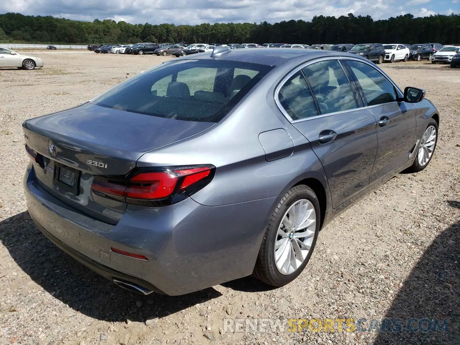 4 fotografías del automóvil dañado WBA13BJ05MCF17109 BMW 5 SERIES 2021