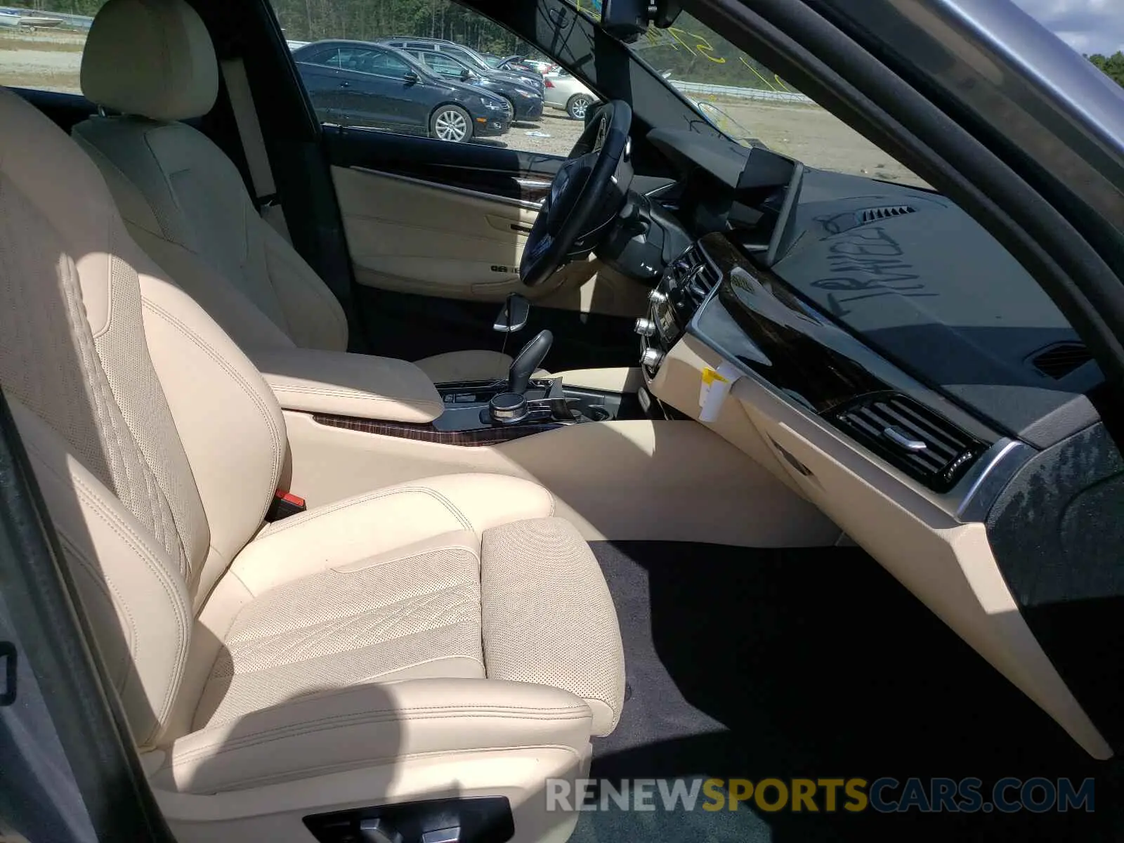 5 fotografías del automóvil dañado WBA13BJ05MCF17109 BMW 5 SERIES 2021