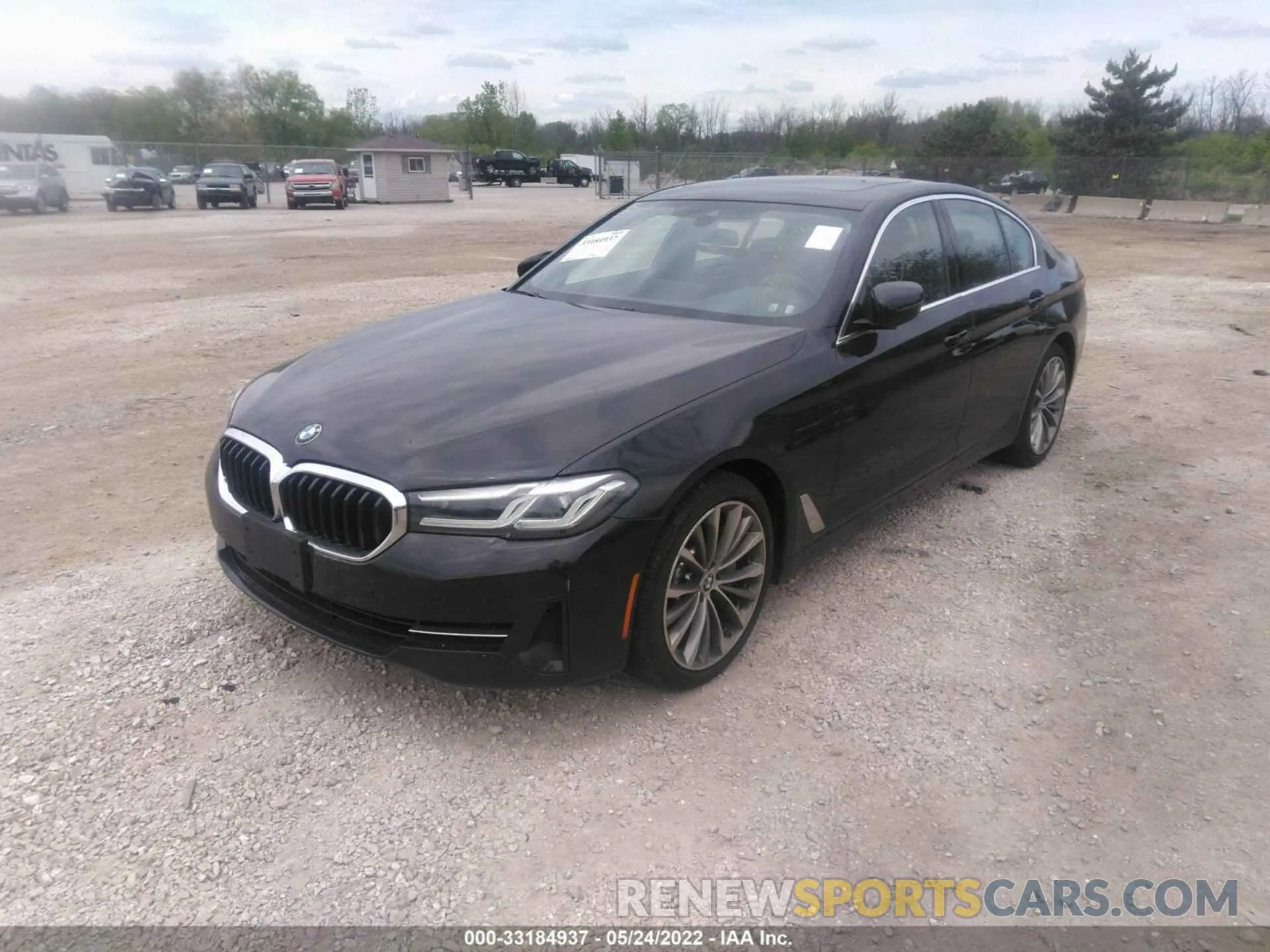 2 fotografías del automóvil dañado WBA13BJ05MCF35982 BMW 5 SERIES 2021