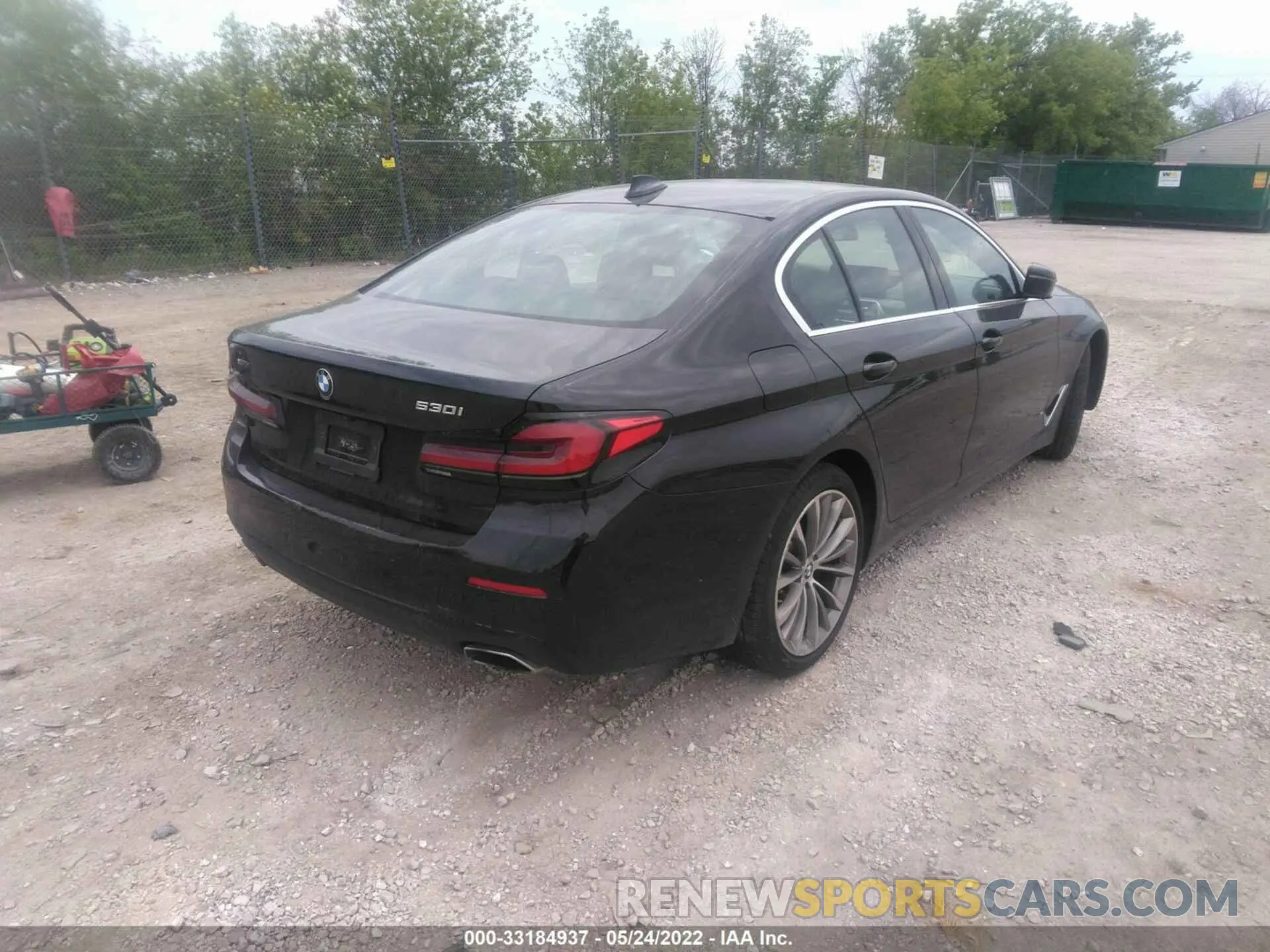 4 fotografías del automóvil dañado WBA13BJ05MCF35982 BMW 5 SERIES 2021