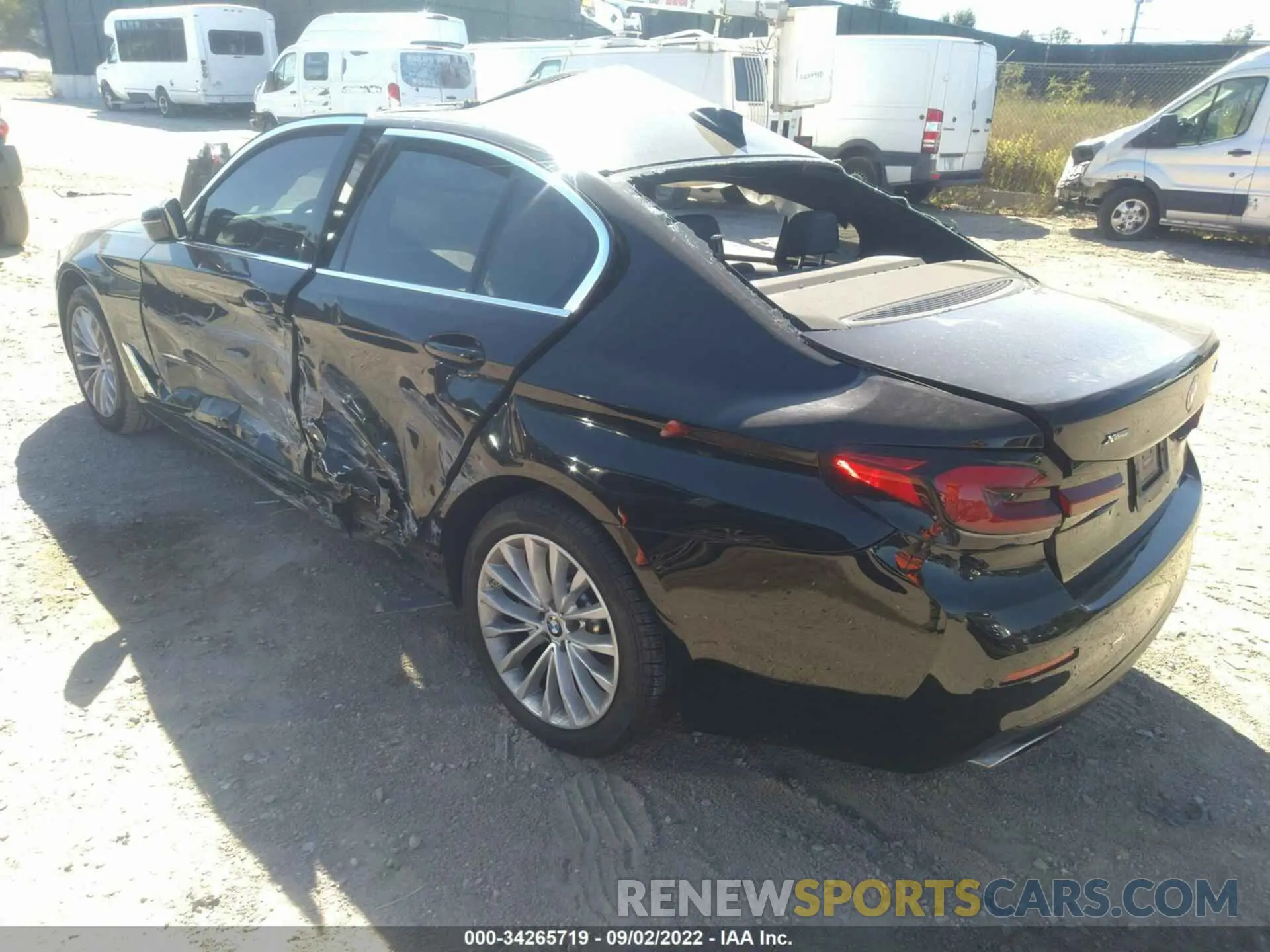 3 fotografías del automóvil dañado WBA13BJ05MWX17872 BMW 5 SERIES 2021