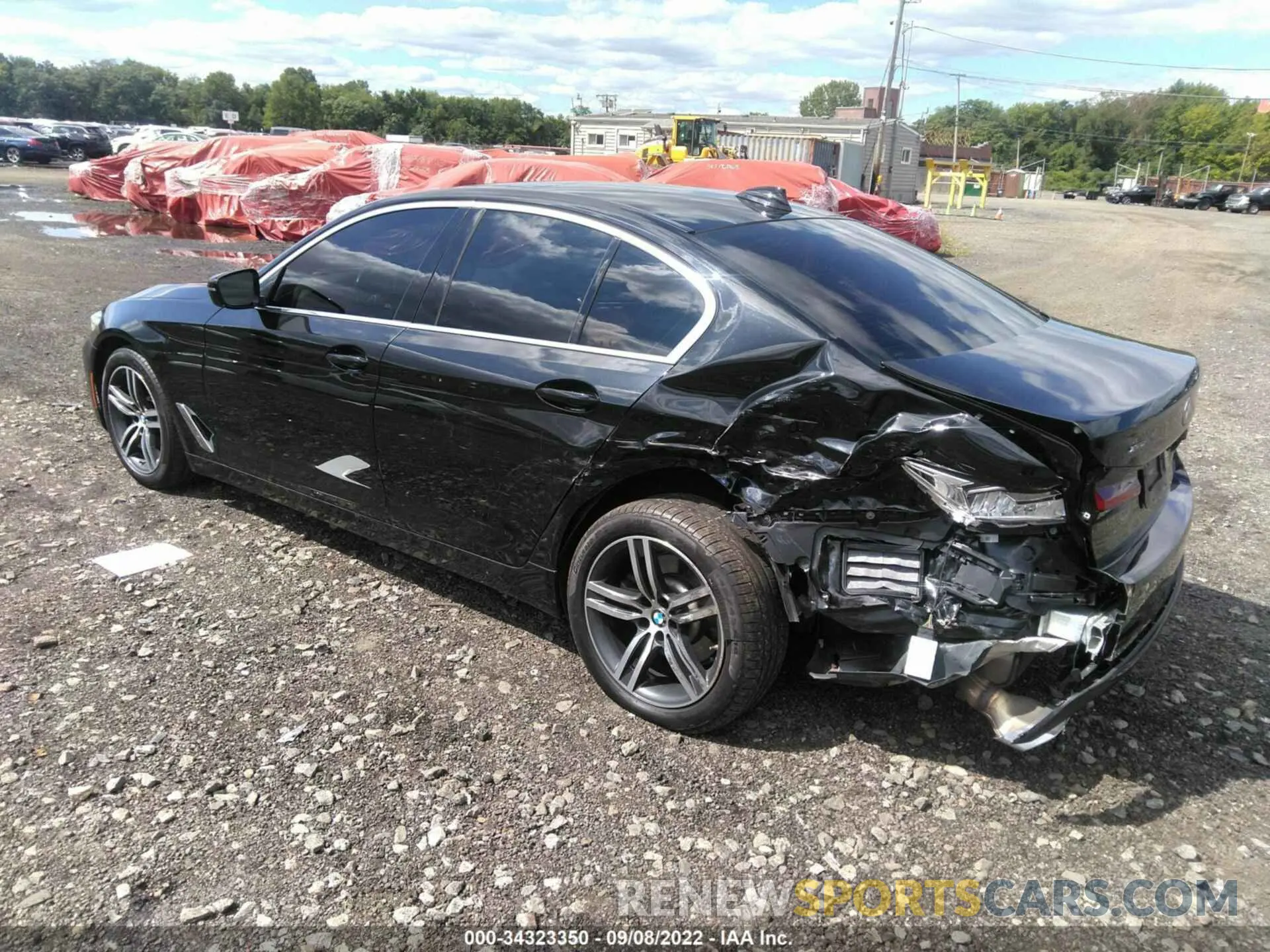 3 fotografías del automóvil dañado WBA13BJ07MCF08590 BMW 5 SERIES 2021