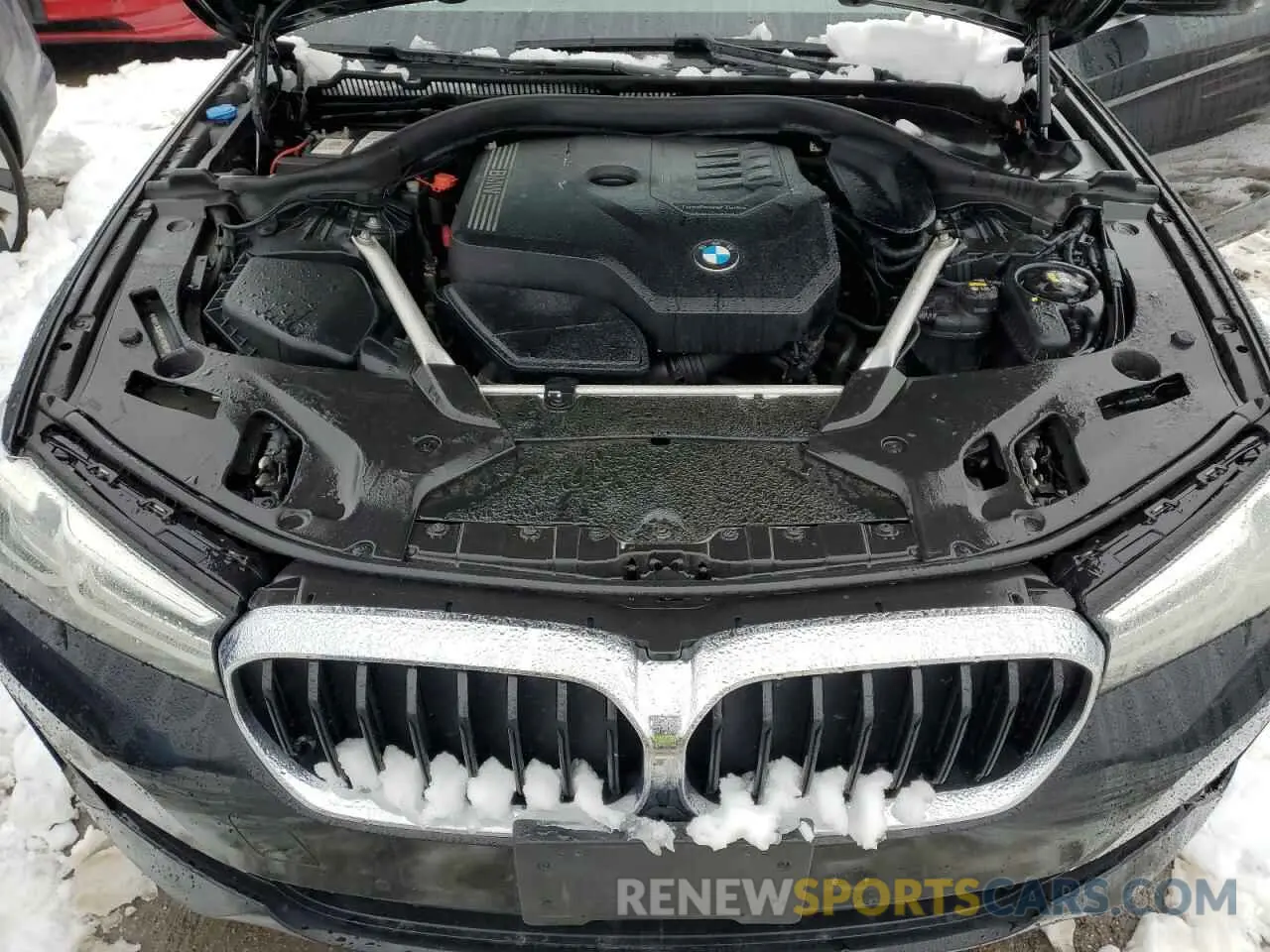 11 fotografías del automóvil dañado WBA13BJ07MCF68160 BMW 5 SERIES 2021