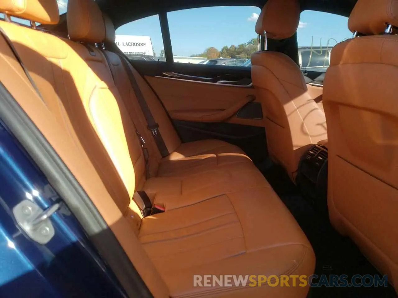 6 fotografías del automóvil dañado WBA13BJ07MWW96085 BMW 5 SERIES 2021