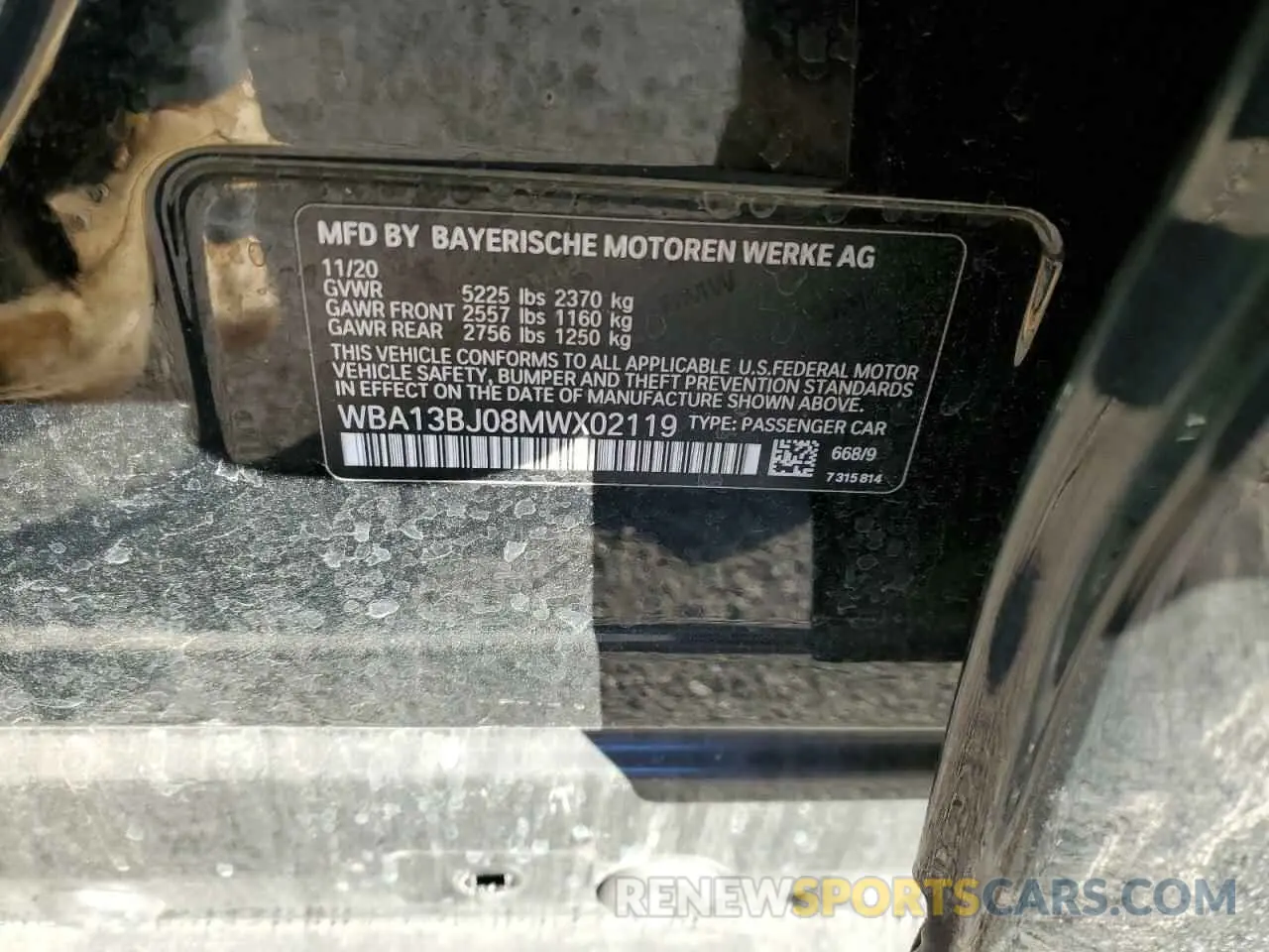 12 fotografías del automóvil dañado WBA13BJ08MWX02119 BMW 5 SERIES 2021