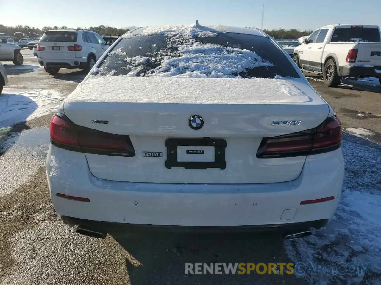 6 fotografías del automóvil dañado WBA13BJ08MWX09720 BMW 5 SERIES 2021