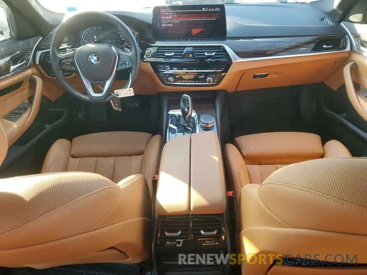 8 fotografías del automóvil dañado WBA13BJ08MWX09720 BMW 5 SERIES 2021
