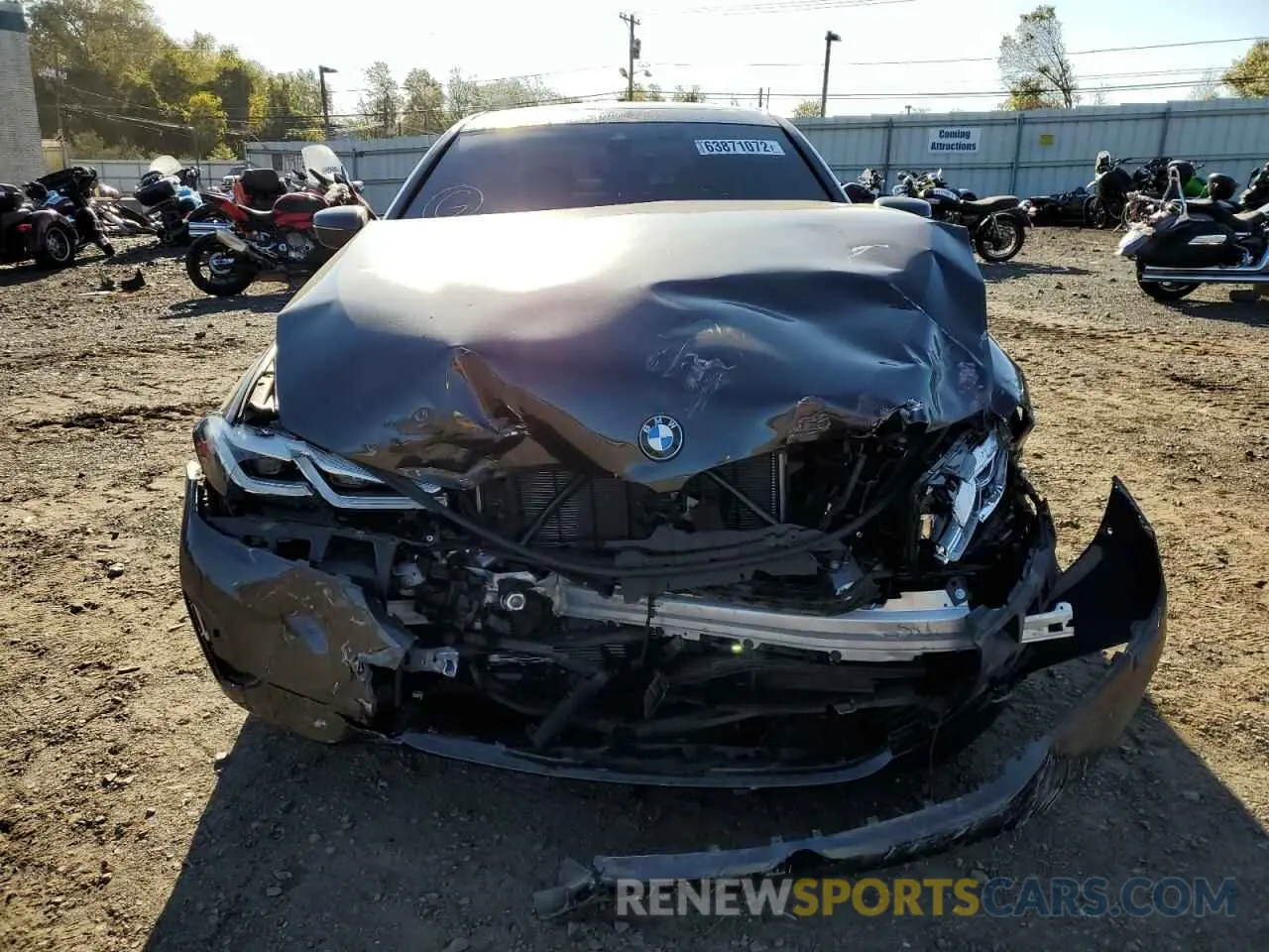 9 fotografías del automóvil dañado WBA13BJ08MWX19762 BMW 5 SERIES 2021