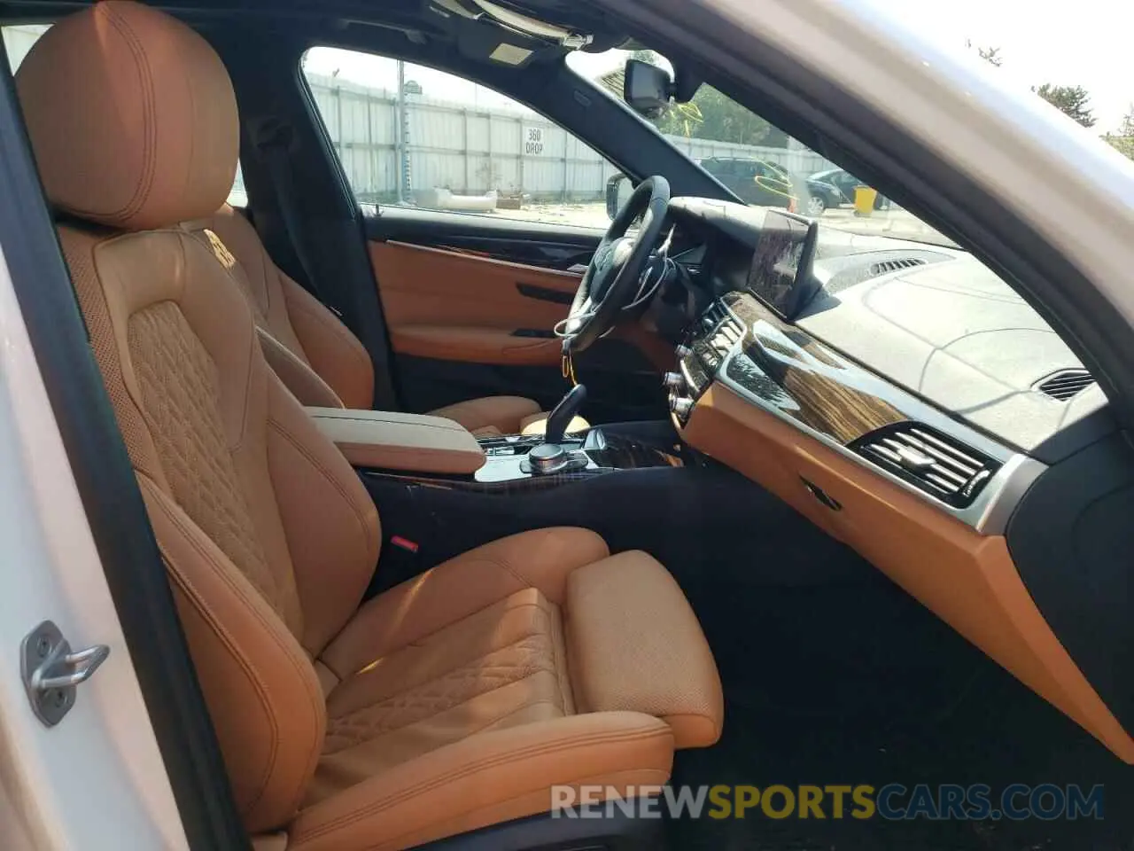 5 fotografías del automóvil dañado WBA13BJ0XMCF59615 BMW 5 SERIES 2021