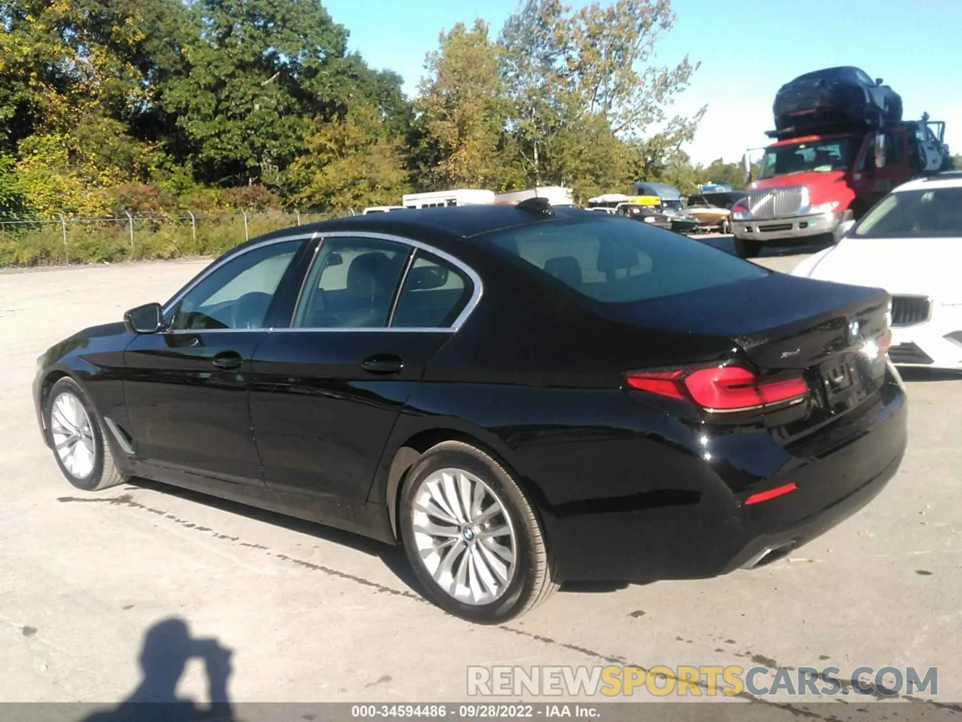 3 fotografías del automóvil dañado WBA13BJ0XMCF93733 BMW 5 SERIES 2021