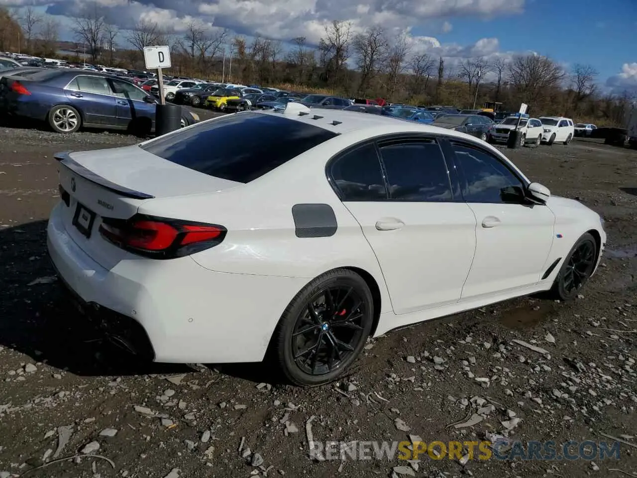 3 fotografías del automóvil dañado WBA13BJ0XMCG82315 BMW 5 SERIES 2021