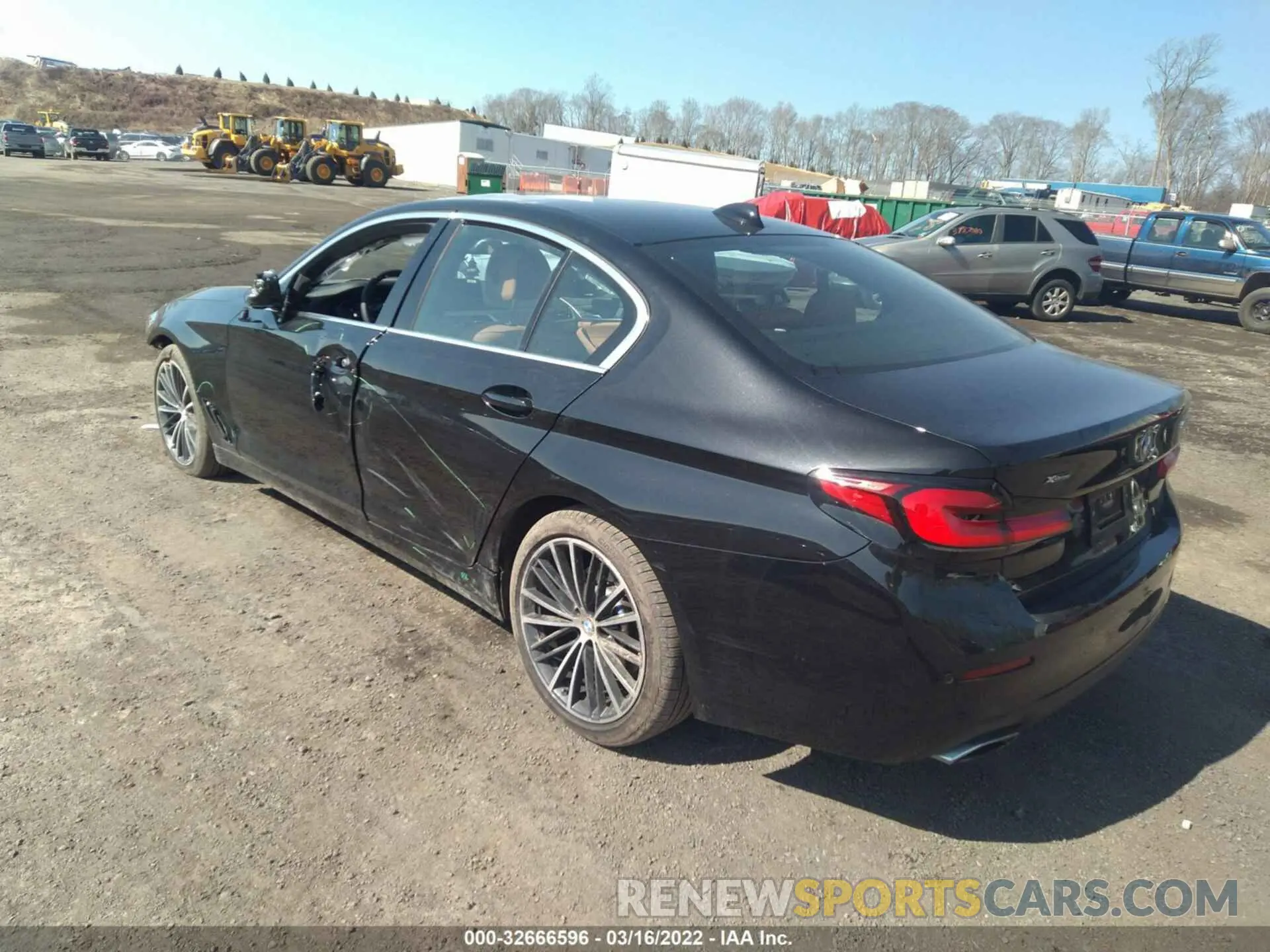3 fotografías del automóvil dañado WBA13BJ0XMWX23716 BMW 5 SERIES 2021
