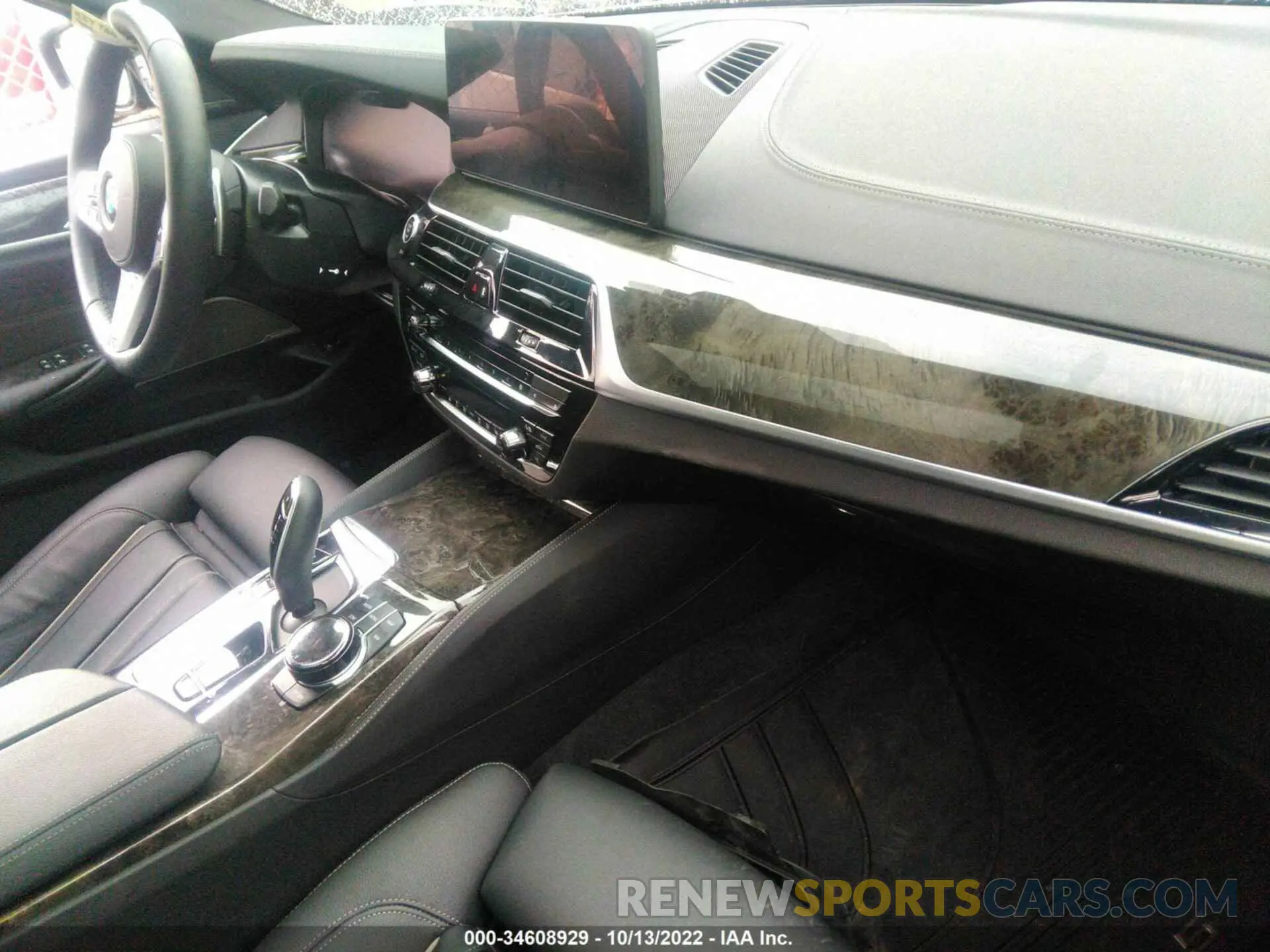 5 fotografías del automóvil dañado WBA13BK0XMCH45668 BMW 5 SERIES 2021