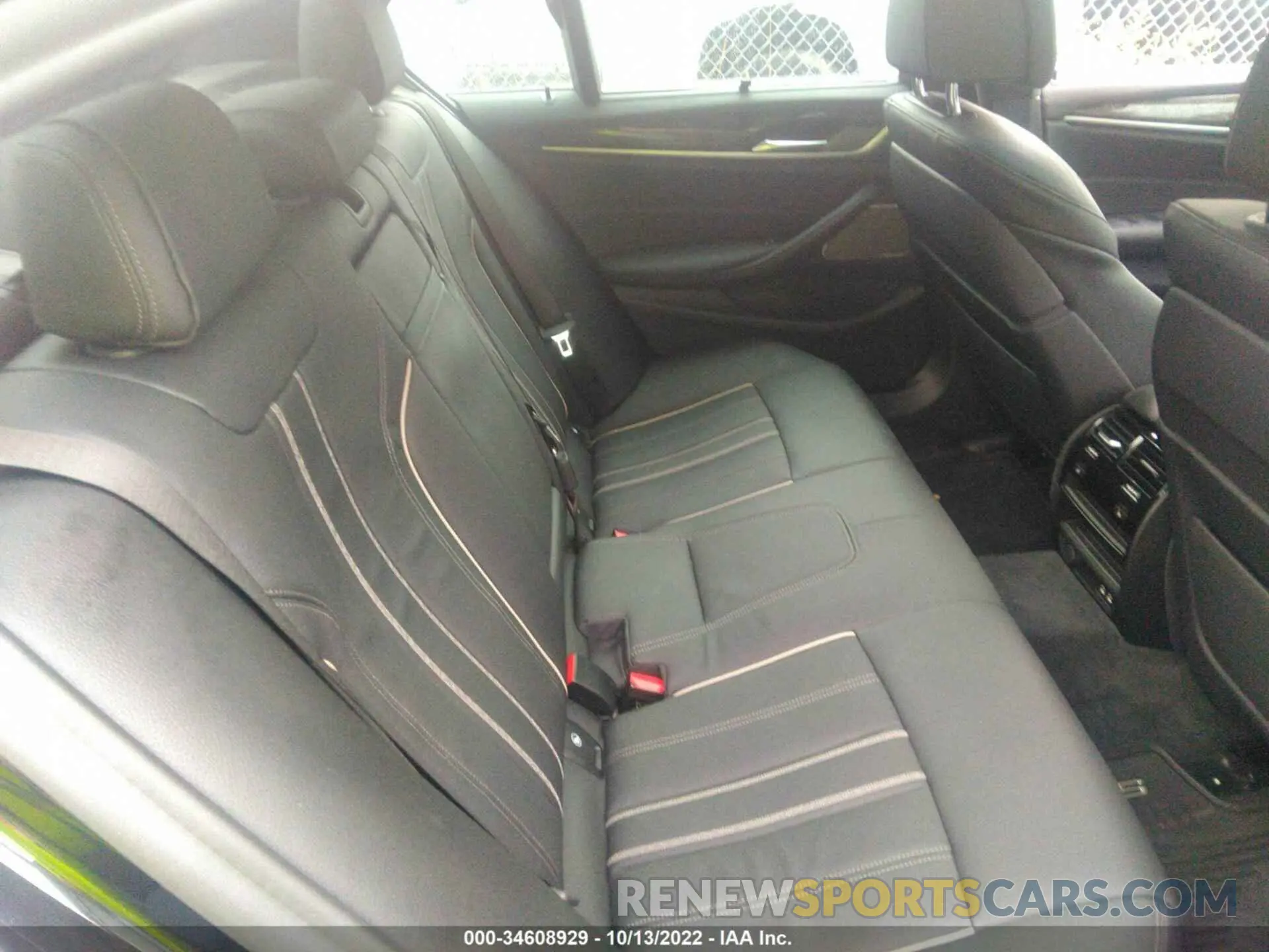 8 fotografías del automóvil dañado WBA13BK0XMCH45668 BMW 5 SERIES 2021