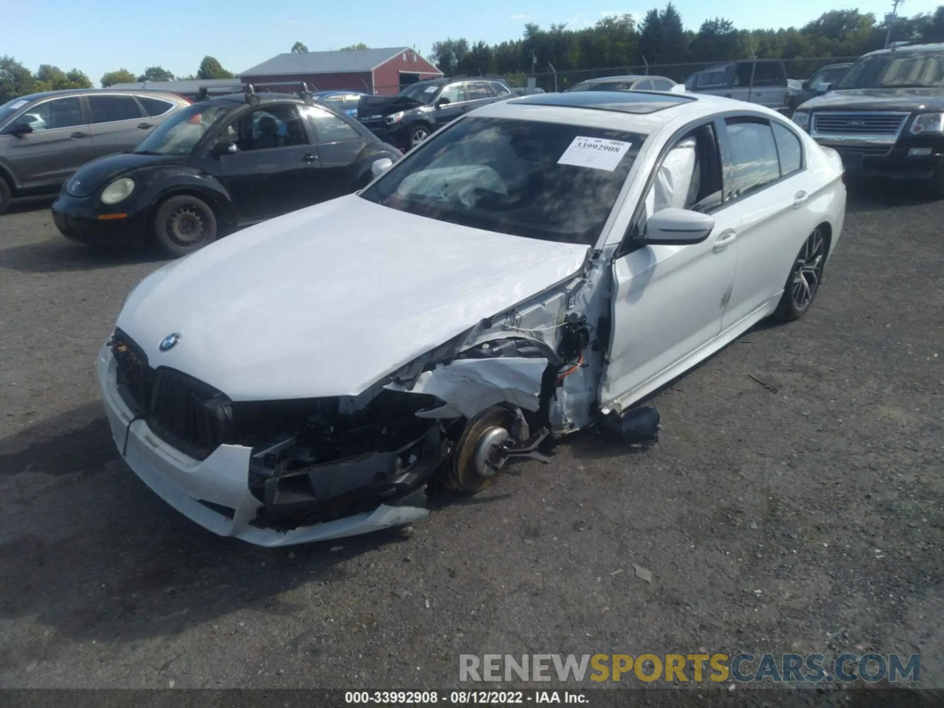 2 fotografías del automóvil dañado WBA33AG04MCH16100 BMW 5 SERIES 2021