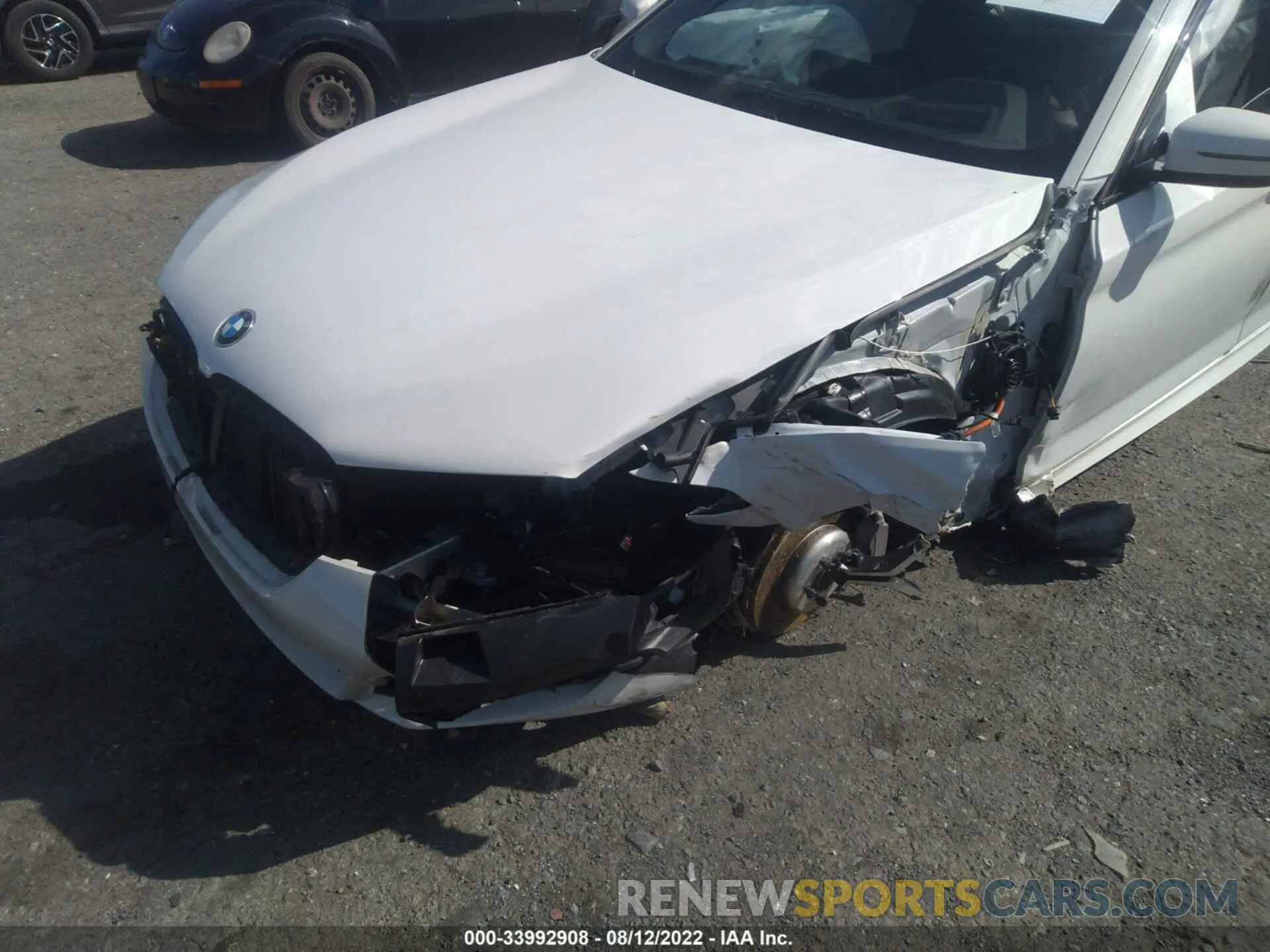6 fotografías del automóvil dañado WBA33AG04MCH16100 BMW 5 SERIES 2021