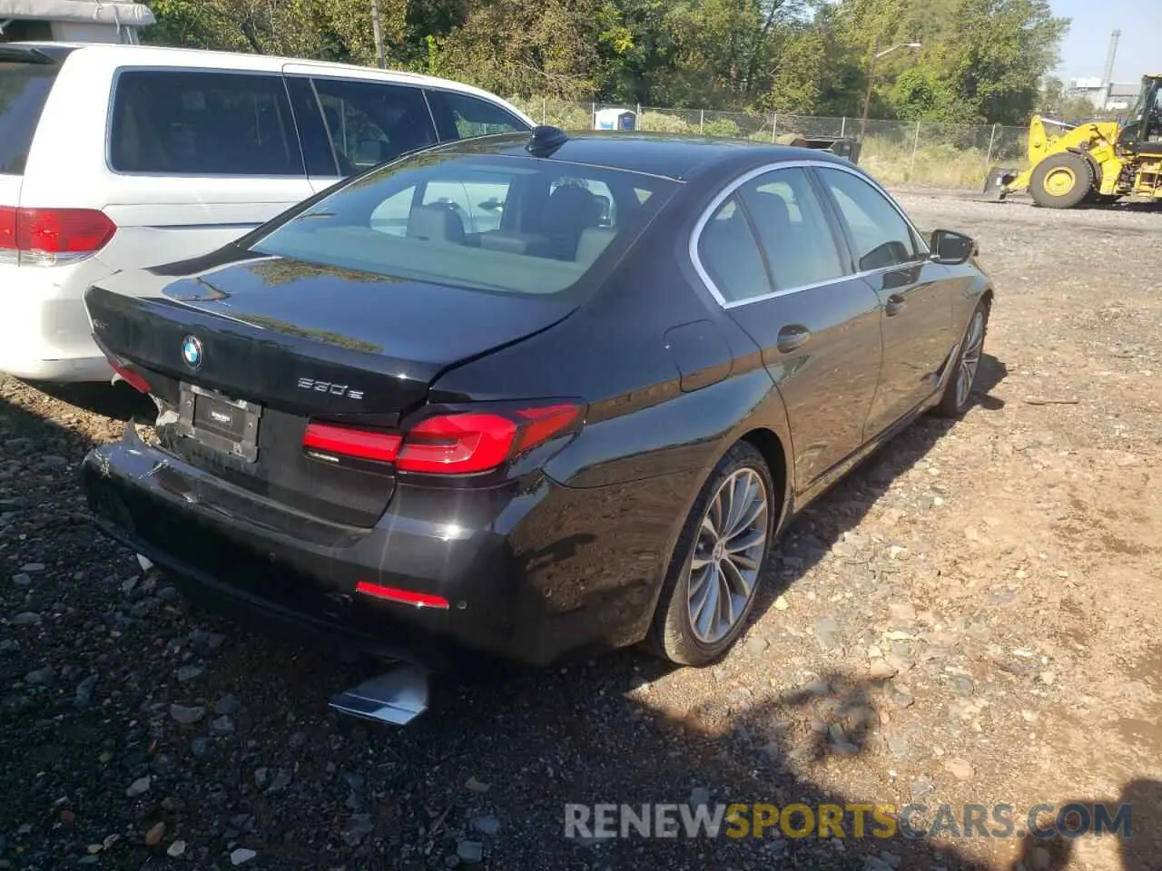 4 fotografías del automóvil dañado WBA33AG07MCH29763 BMW 5 SERIES 2021