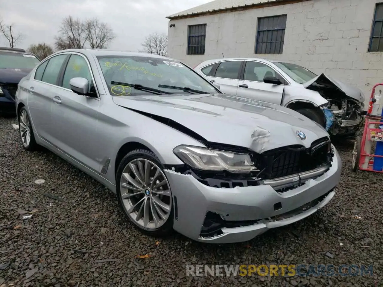 1 fotografías del automóvil dañado WBA33AG08MCF38269 BMW 5 SERIES 2021