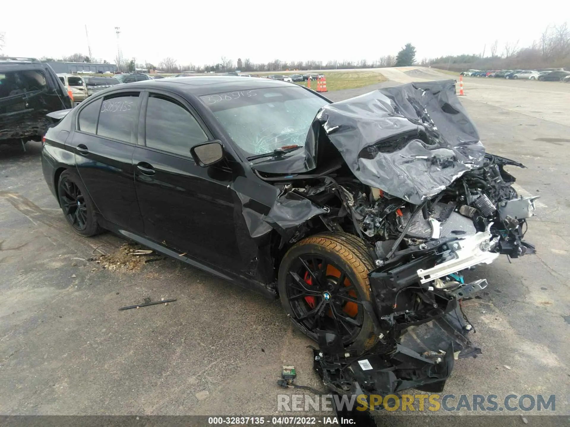 1 fotografías del automóvil dañado WBA33AG09MCF36160 BMW 5 SERIES 2021