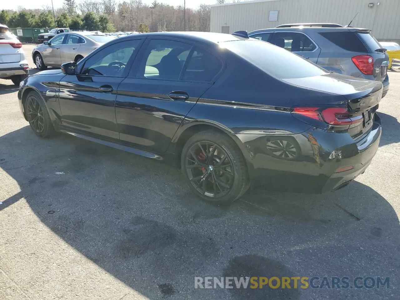 2 fotografías del automóvil dañado WBA33AG09MCF93586 BMW 5 SERIES 2021