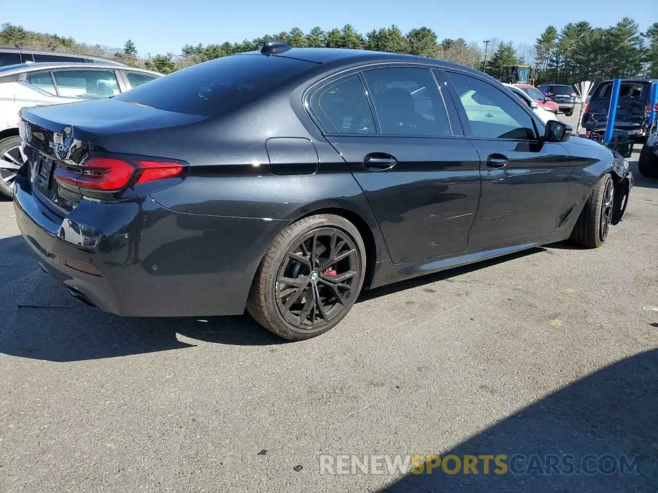3 fotografías del automóvil dañado WBA33AG09MCF93586 BMW 5 SERIES 2021
