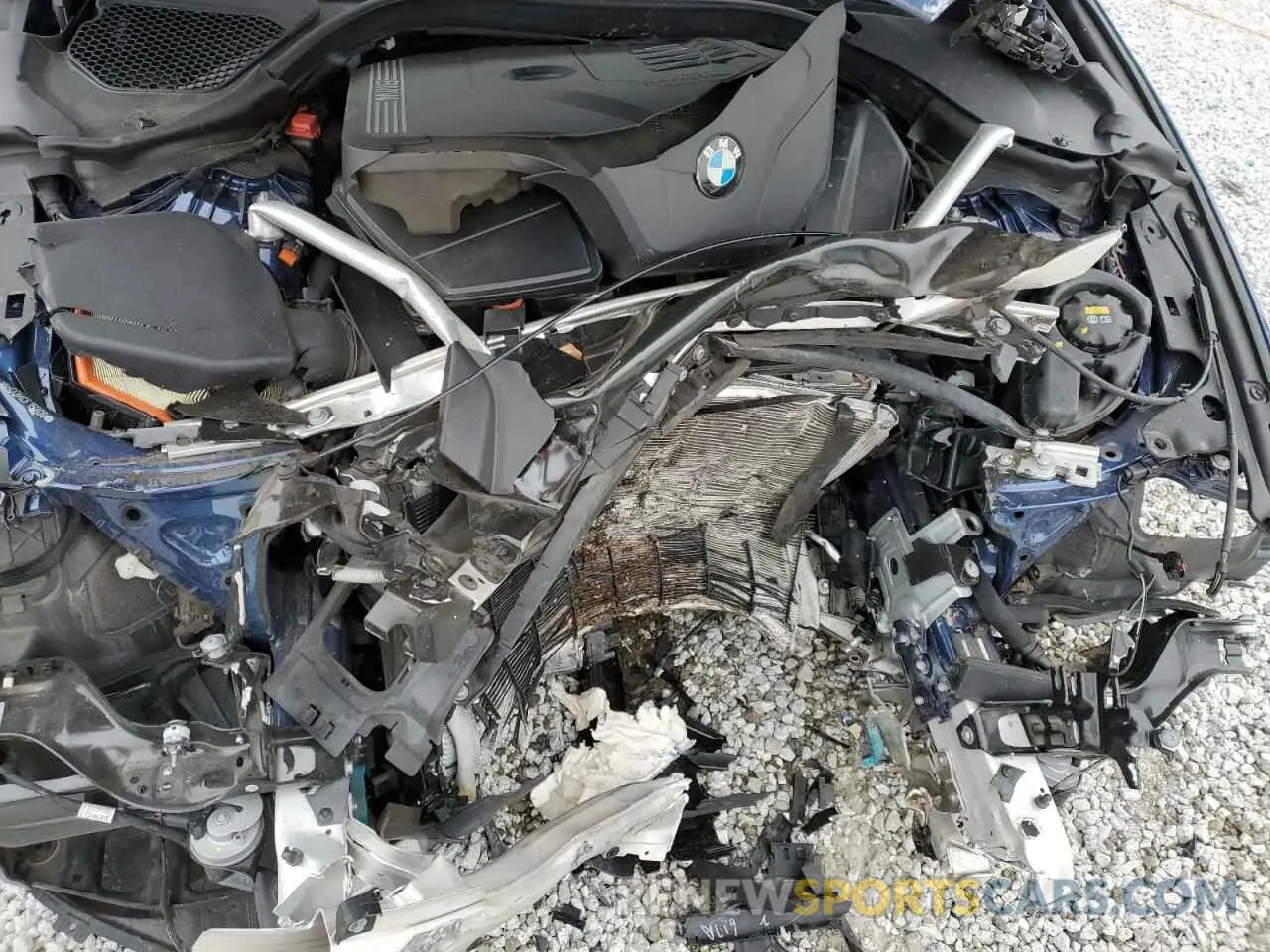 12 fotografías del automóvil dañado WBA53BH00MCF15209 BMW 5 SERIES 2021