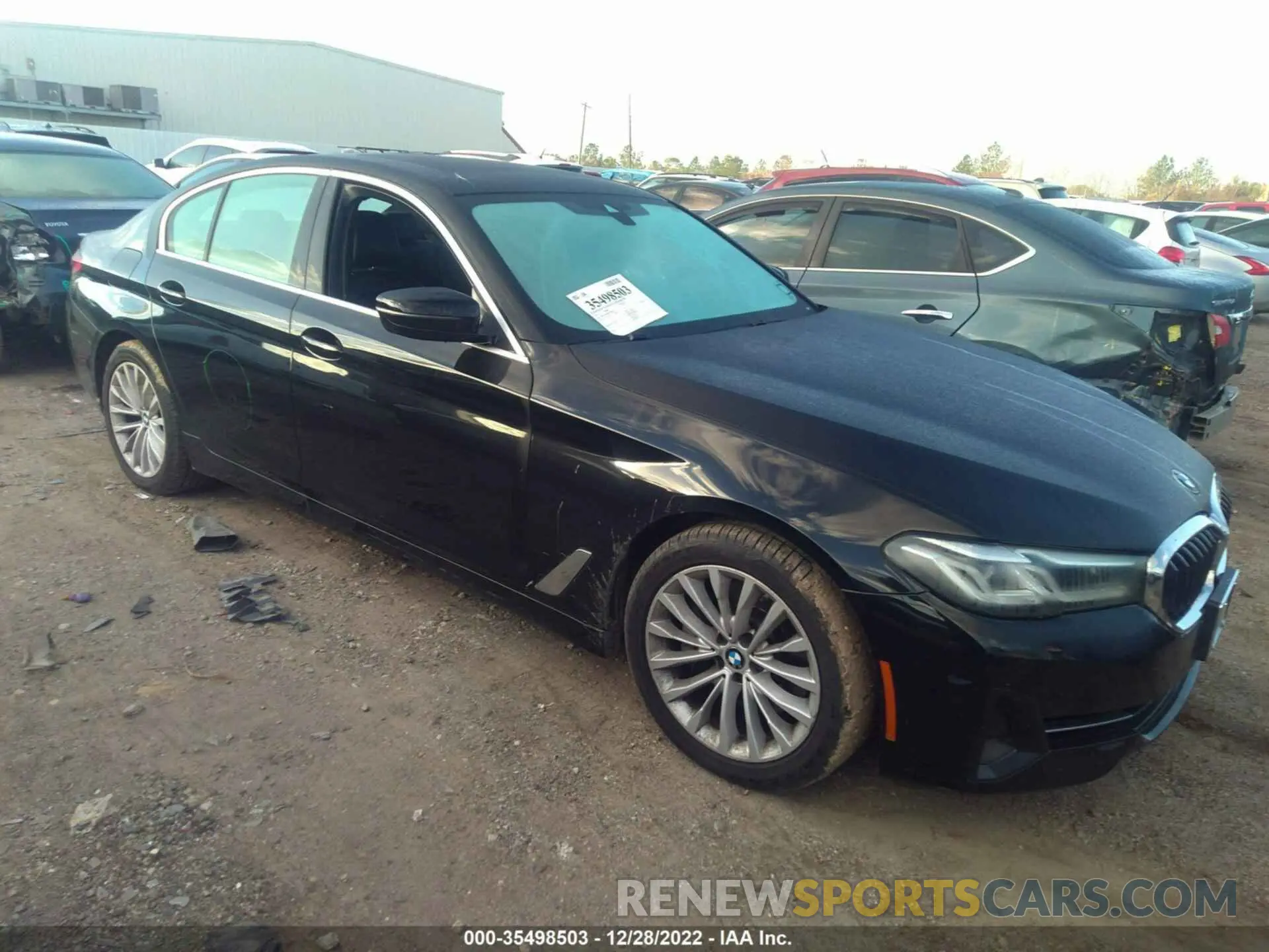 1 fotografías del automóvil dañado WBA53BH00MCF88080 BMW 5 SERIES 2021