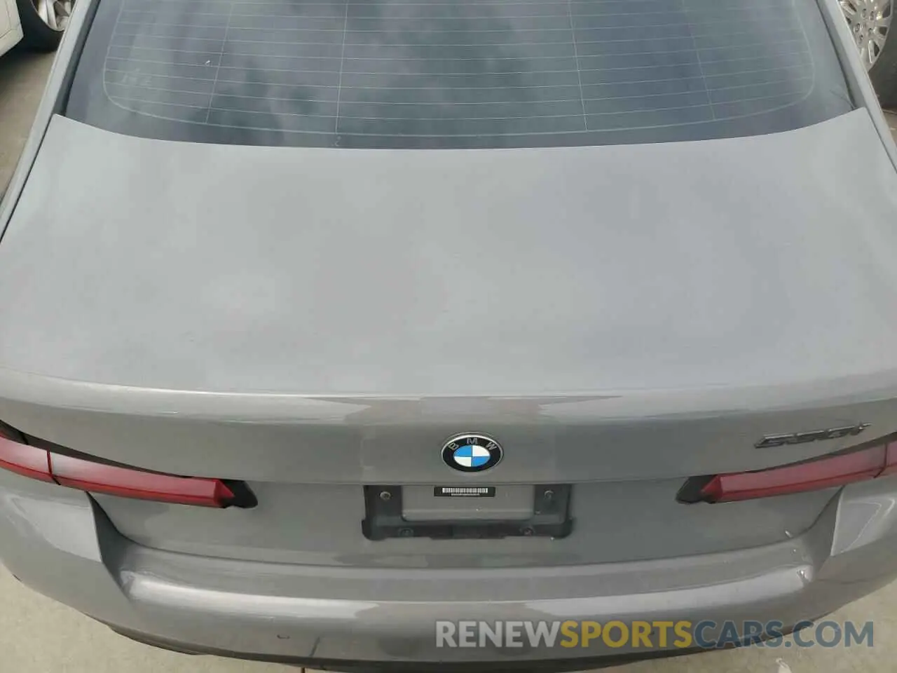 6 fotografías del automóvil dañado WBA53BH00MWX24316 BMW 5 SERIES 2021