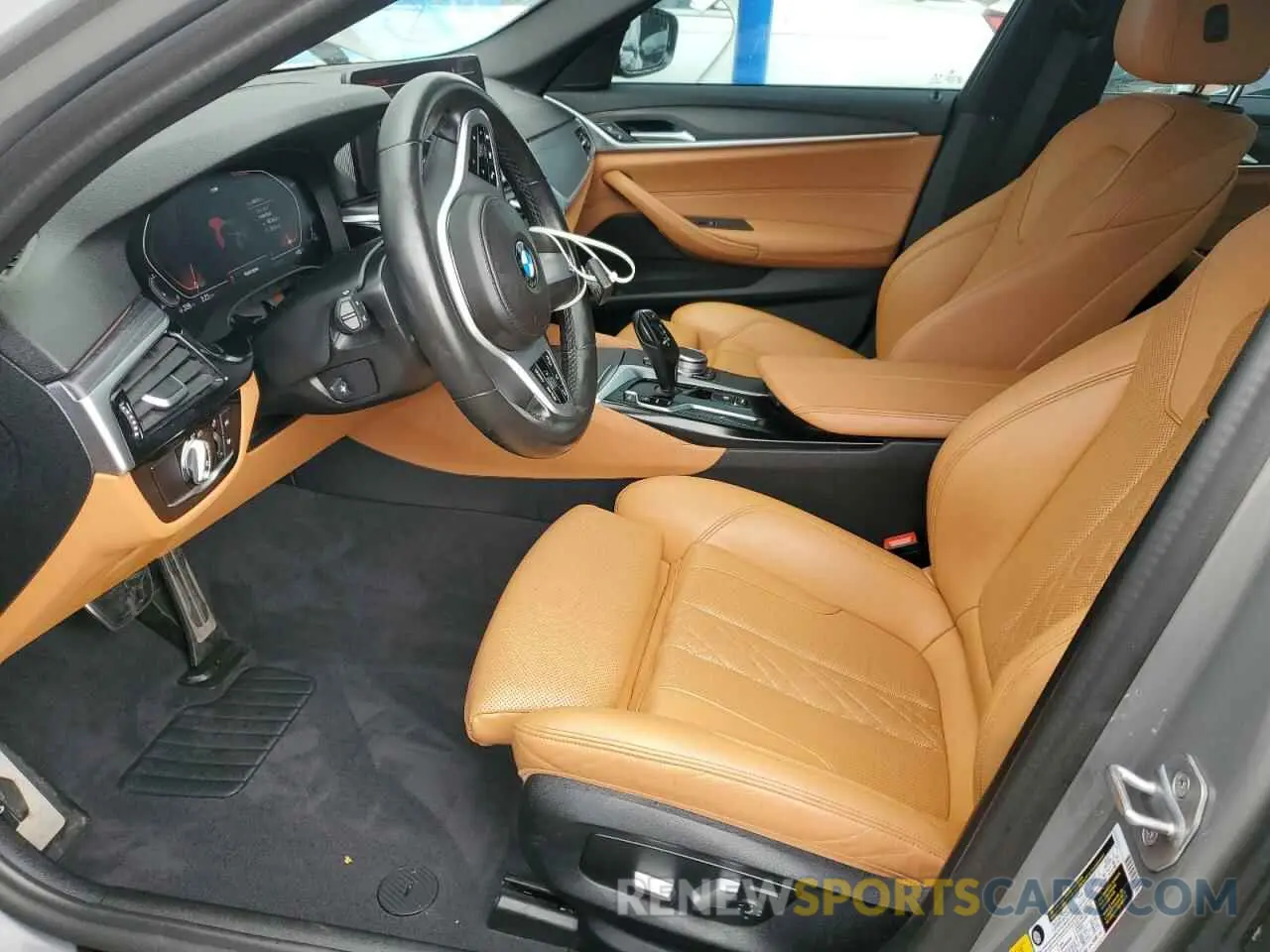 7 fotografías del automóvil dañado WBA53BH00MWX24316 BMW 5 SERIES 2021