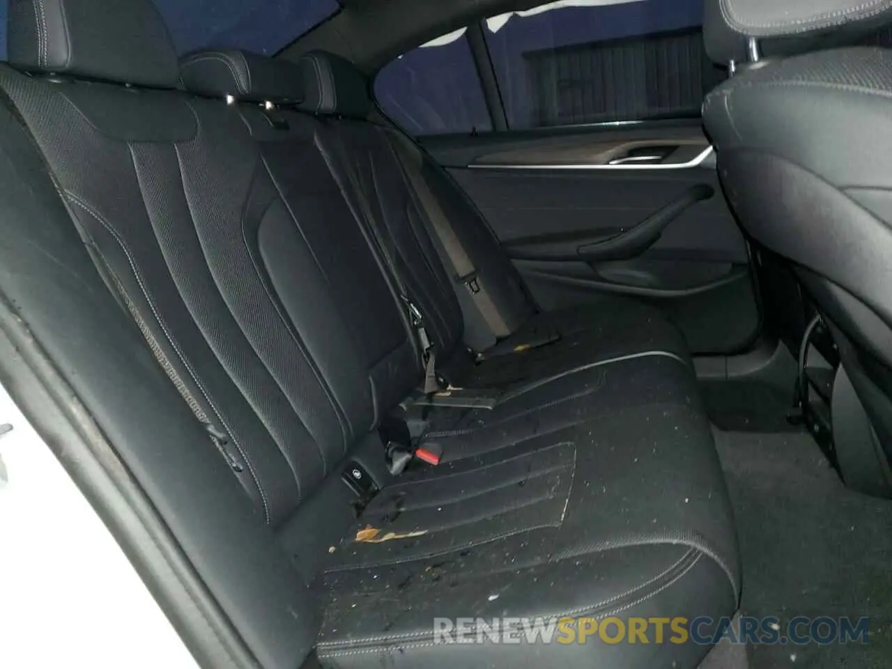 10 fotografías del automóvil dañado WBA53BH02MWX08702 BMW 5 SERIES 2021