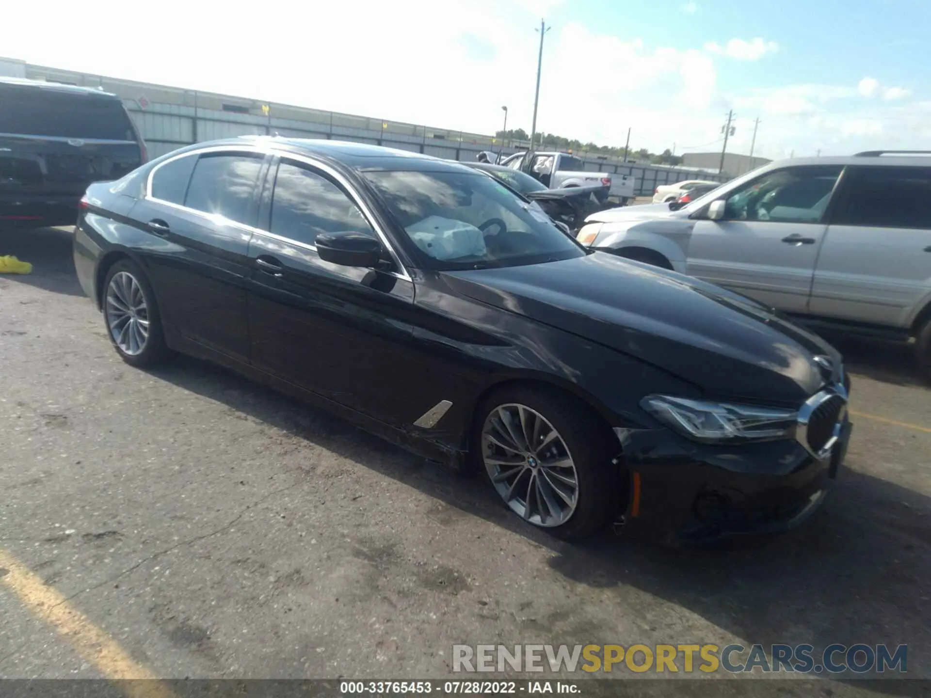 1 fotografías del automóvil dañado WBA53BH02MWX28402 BMW 5 SERIES 2021