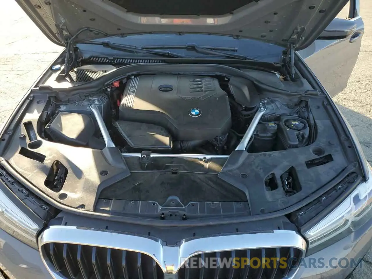11 fotografías del automóvil dañado WBA53BH03MWW89240 BMW 5 SERIES 2021