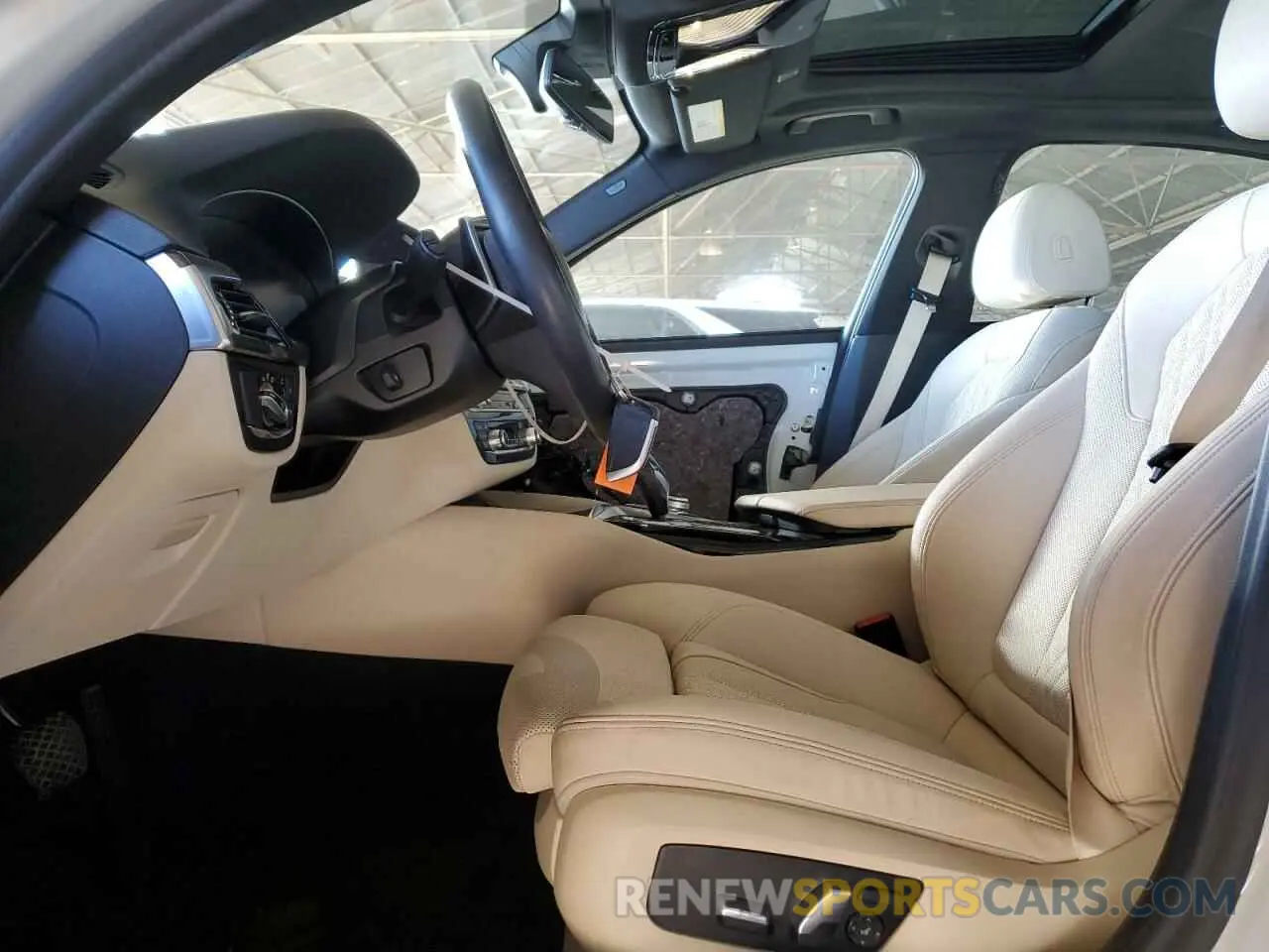 7 fotografías del automóvil dañado WBA53BH03MWX09759 BMW 5 SERIES 2021