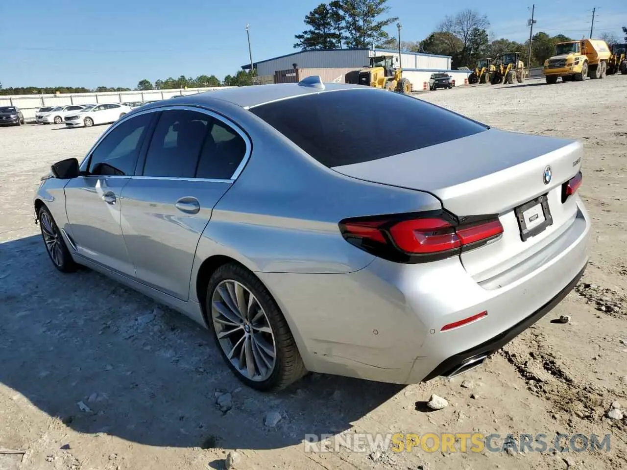 2 fotografías del automóvil dañado WBA53BH05MCG10106 BMW 5 SERIES 2021