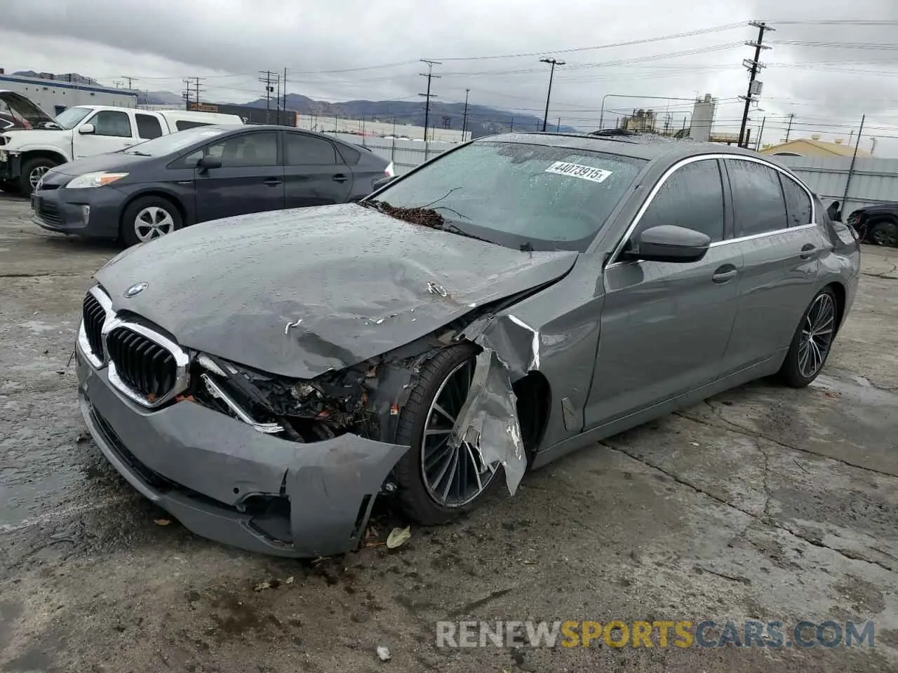 1 fotografías del automóvil dañado WBA53BH05MWW96268 BMW 5 SERIES 2021
