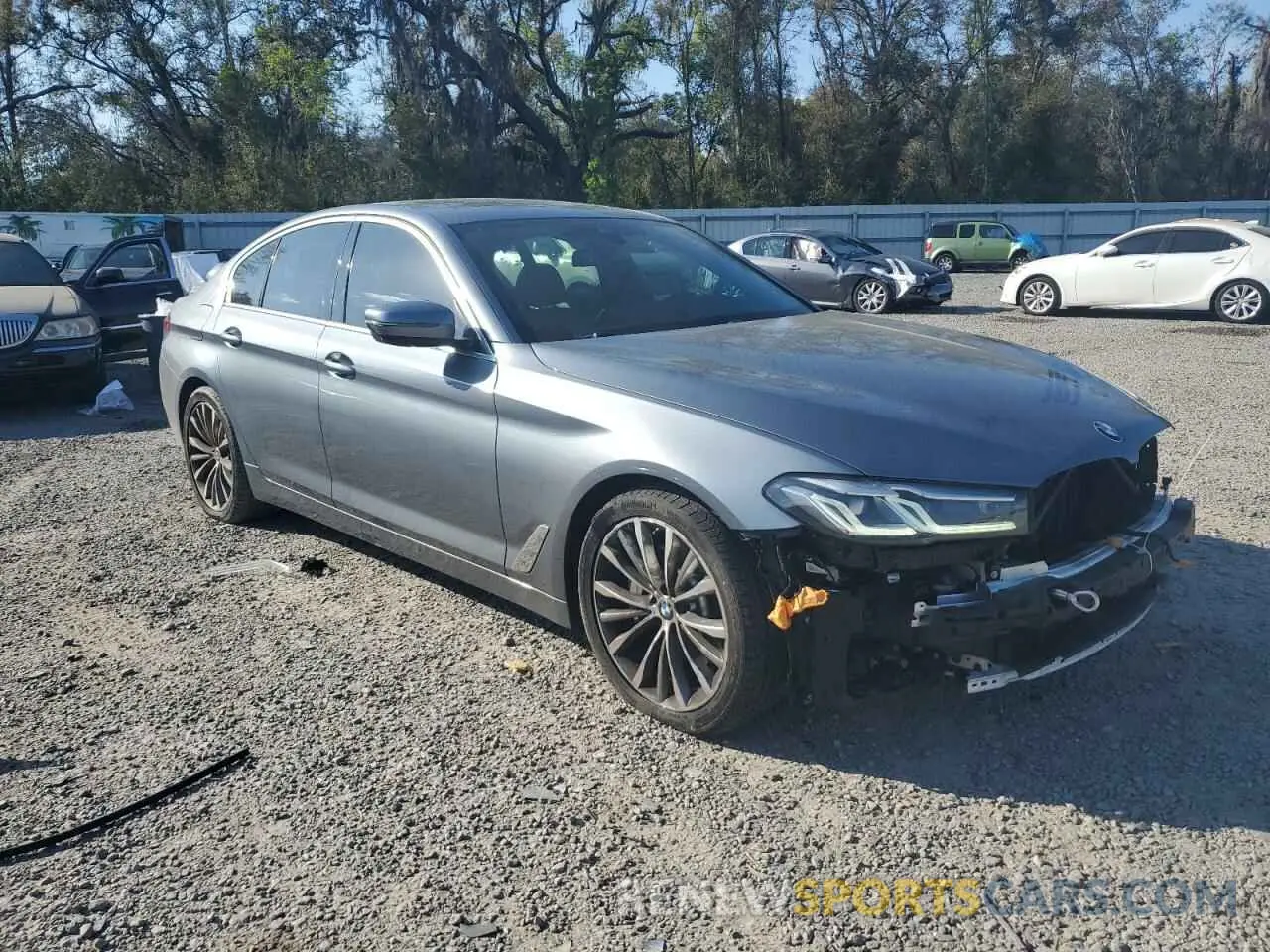 4 fotografías del automóvil dañado WBA53BH06MWX21033 BMW 5 SERIES 2021