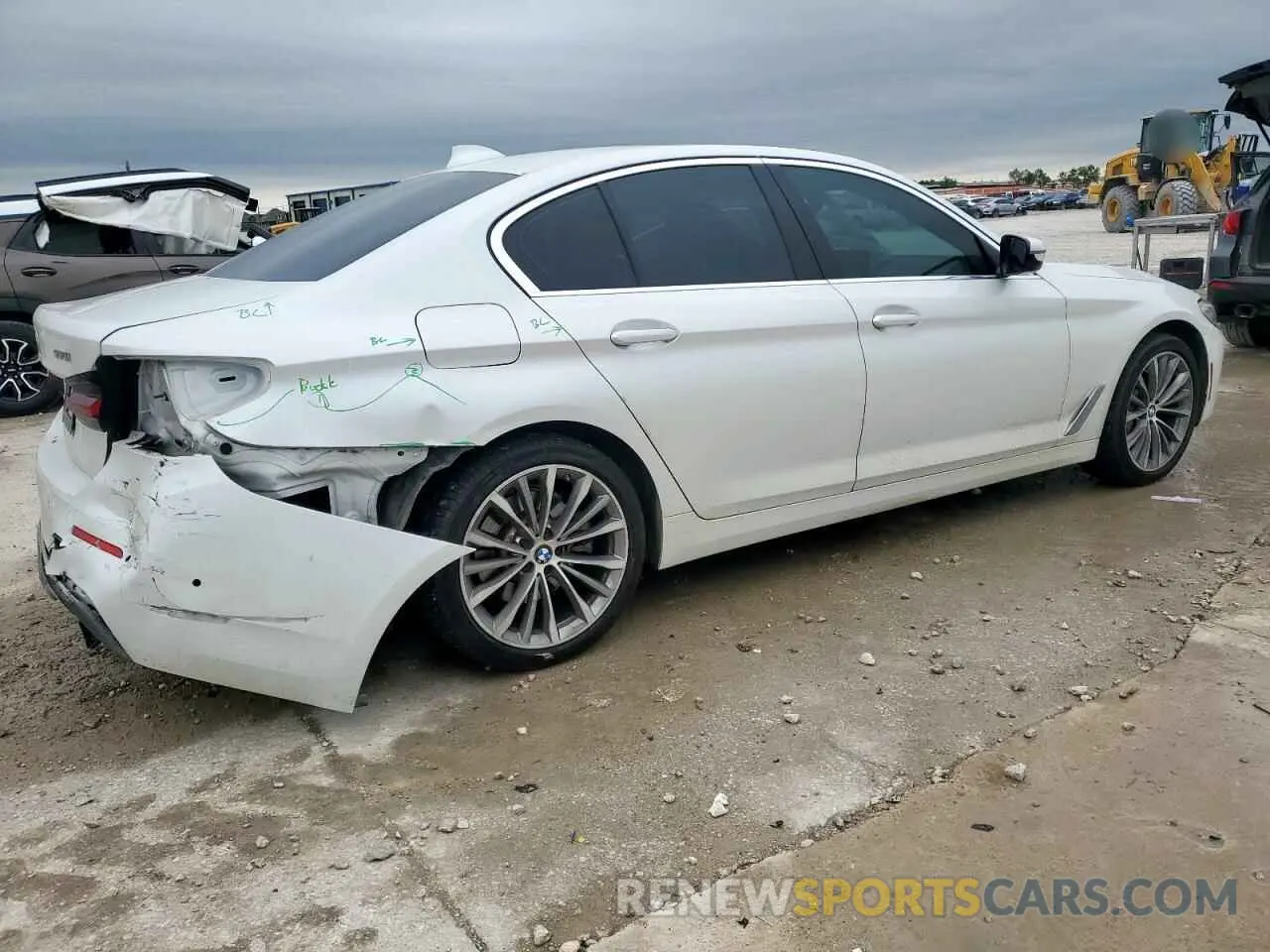 3 fotografías del automóvil dañado WBA53BH07MCF11268 BMW 5 SERIES 2021
