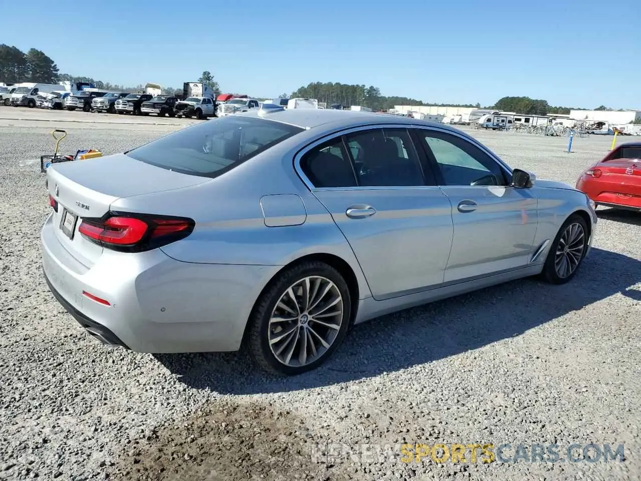 3 fotografías del automóvil dañado WBA53BH07MCF59577 BMW 5 SERIES 2021