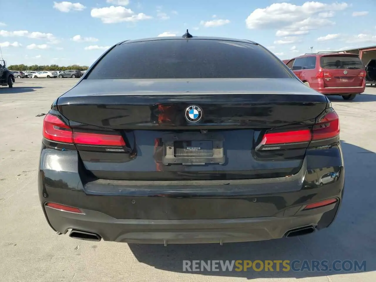 6 fotografías del automóvil dañado WBA53BH08MCG75595 BMW 5 SERIES 2021