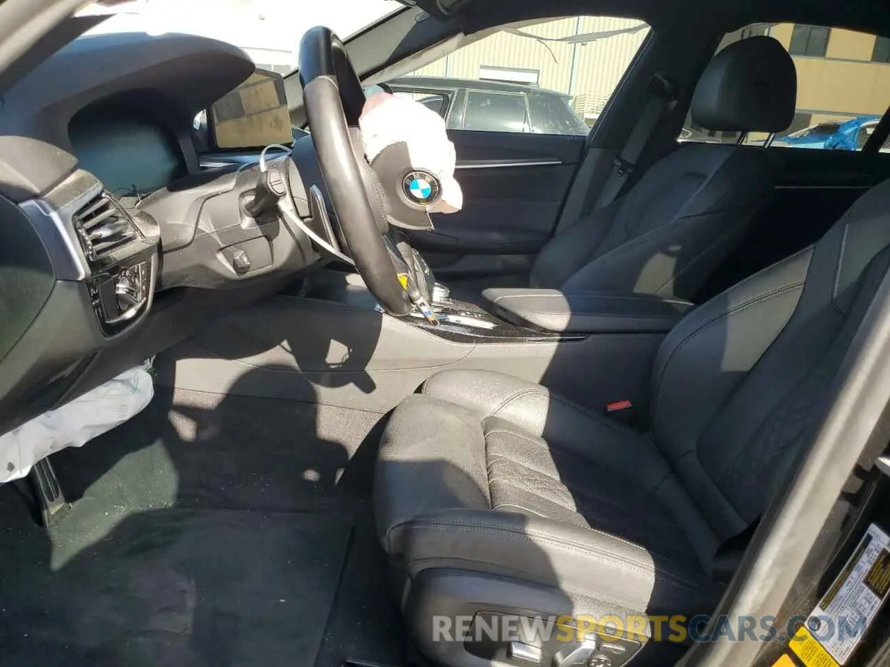 7 fotografías del automóvil dañado WBA53BH08MCG75595 BMW 5 SERIES 2021