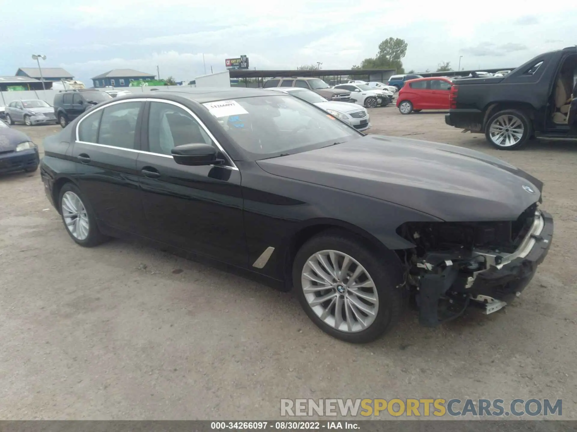 1 fotografías del automóvil dañado WBA53BH09MCF22790 BMW 5 SERIES 2021