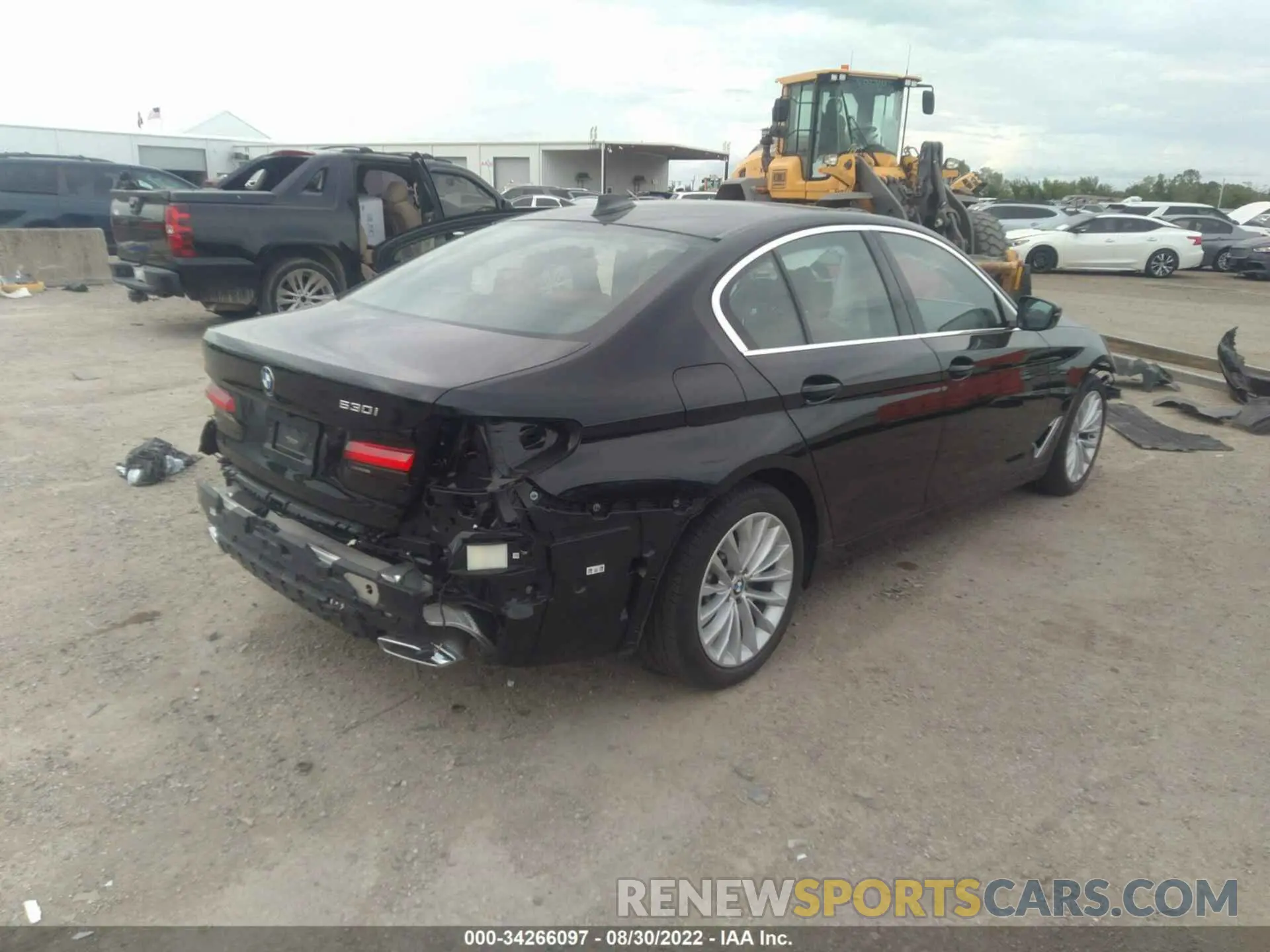 4 fotografías del automóvil dañado WBA53BH09MCF22790 BMW 5 SERIES 2021