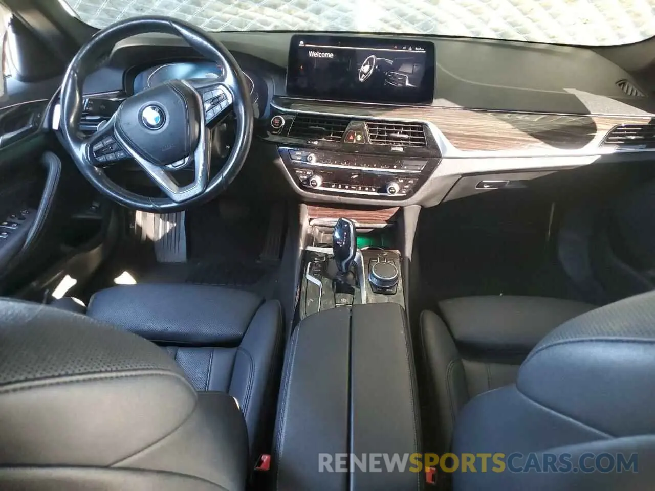 8 fotografías del automóvil dañado WBA53BH09MCF66076 BMW 5 SERIES 2021