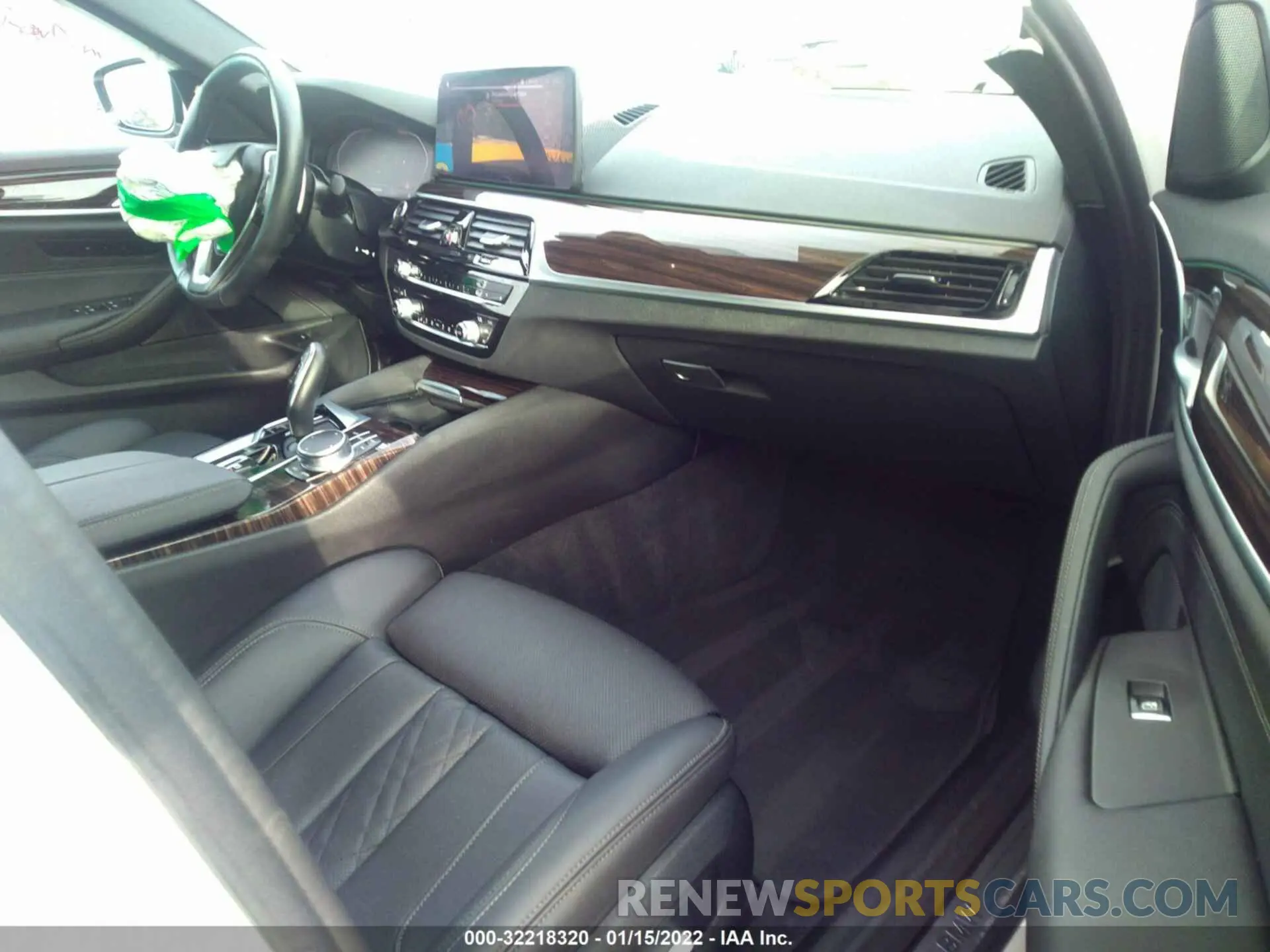 5 fotografías del automóvil dañado WBA53BH0XMCF69035 BMW 5 SERIES 2021